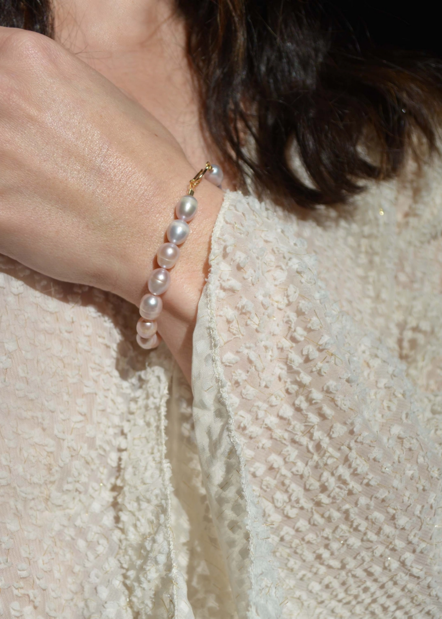Blush pearl bracelet
