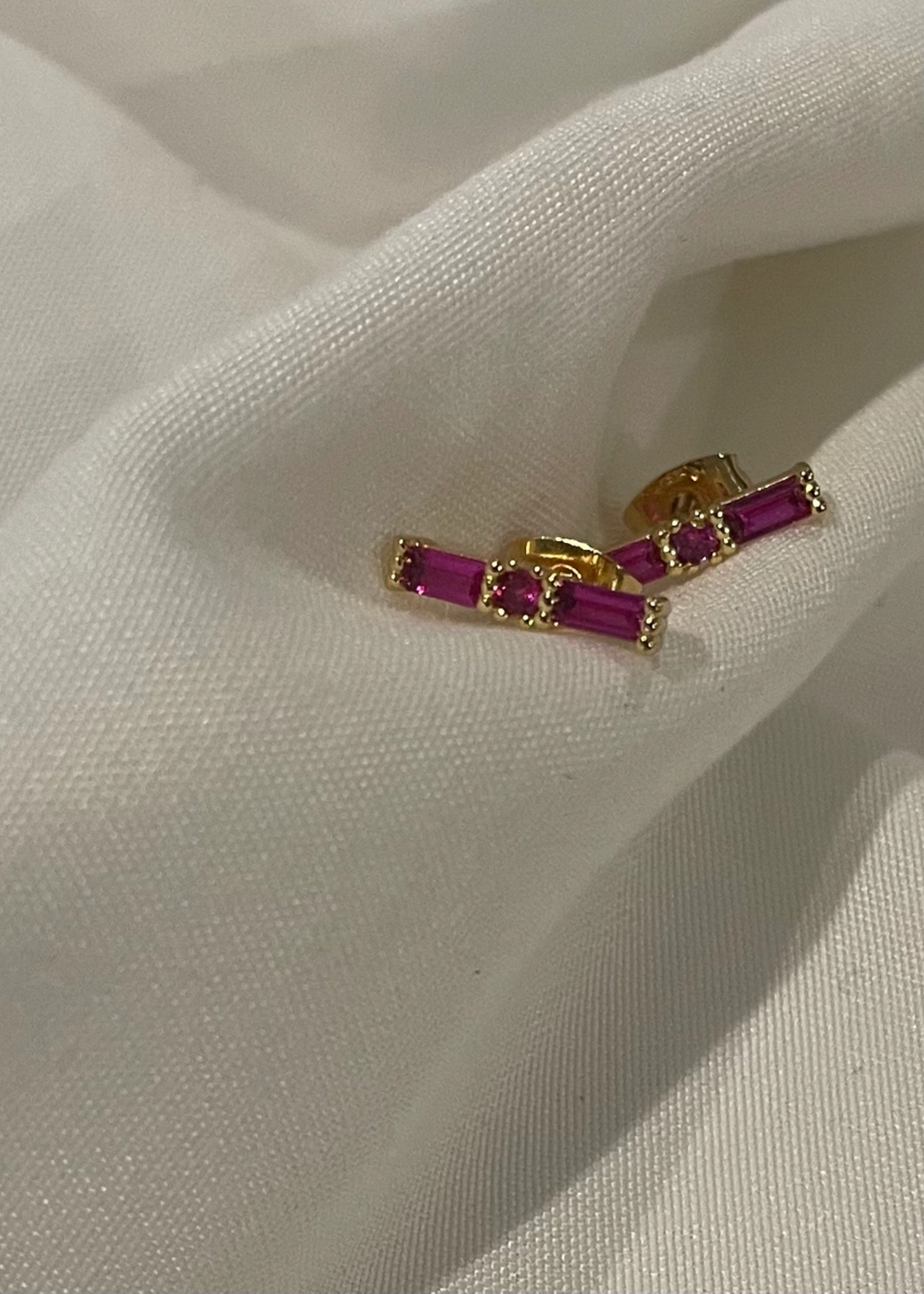 Fuchsia stud earrings