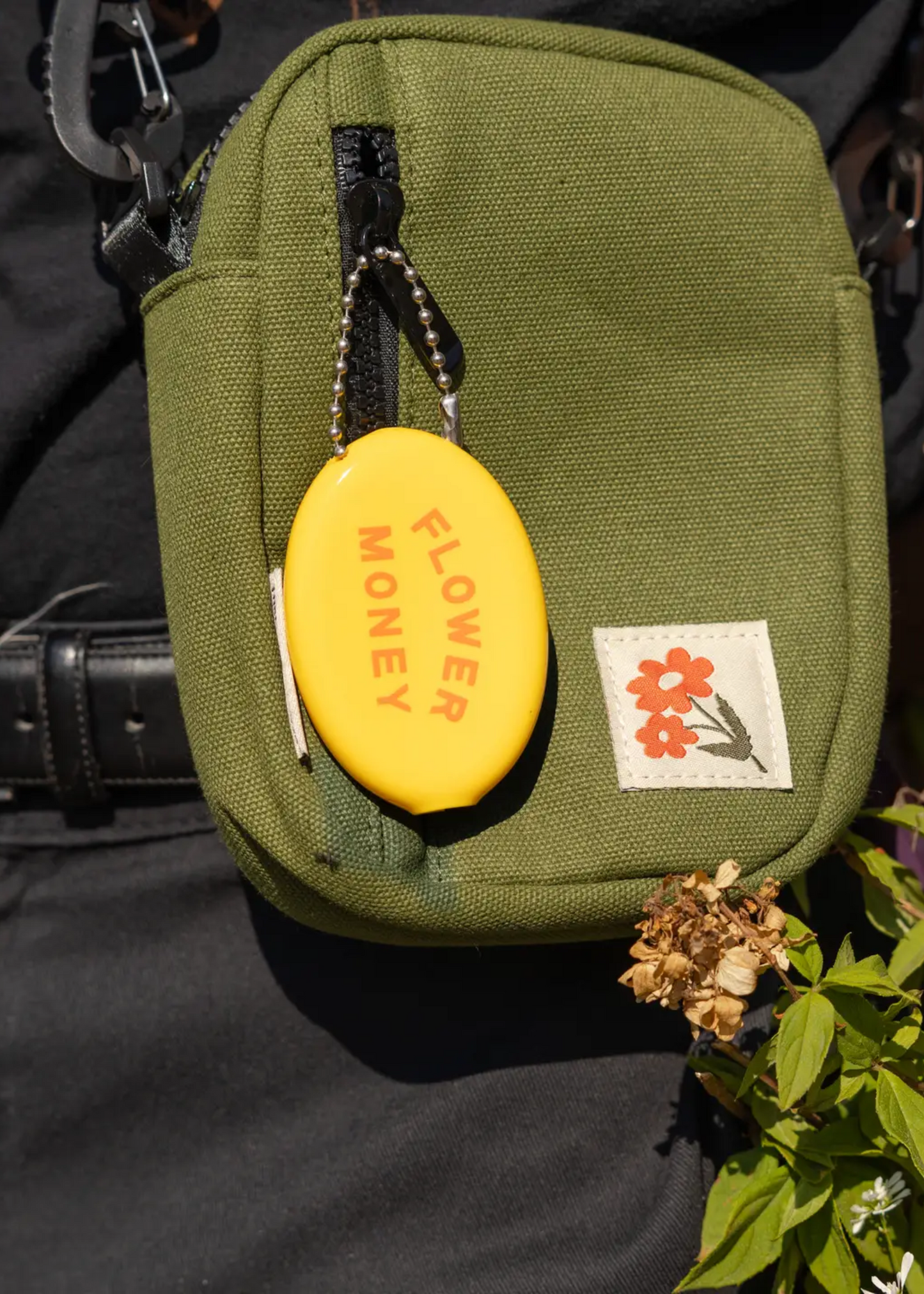 Coin pouch, flower money