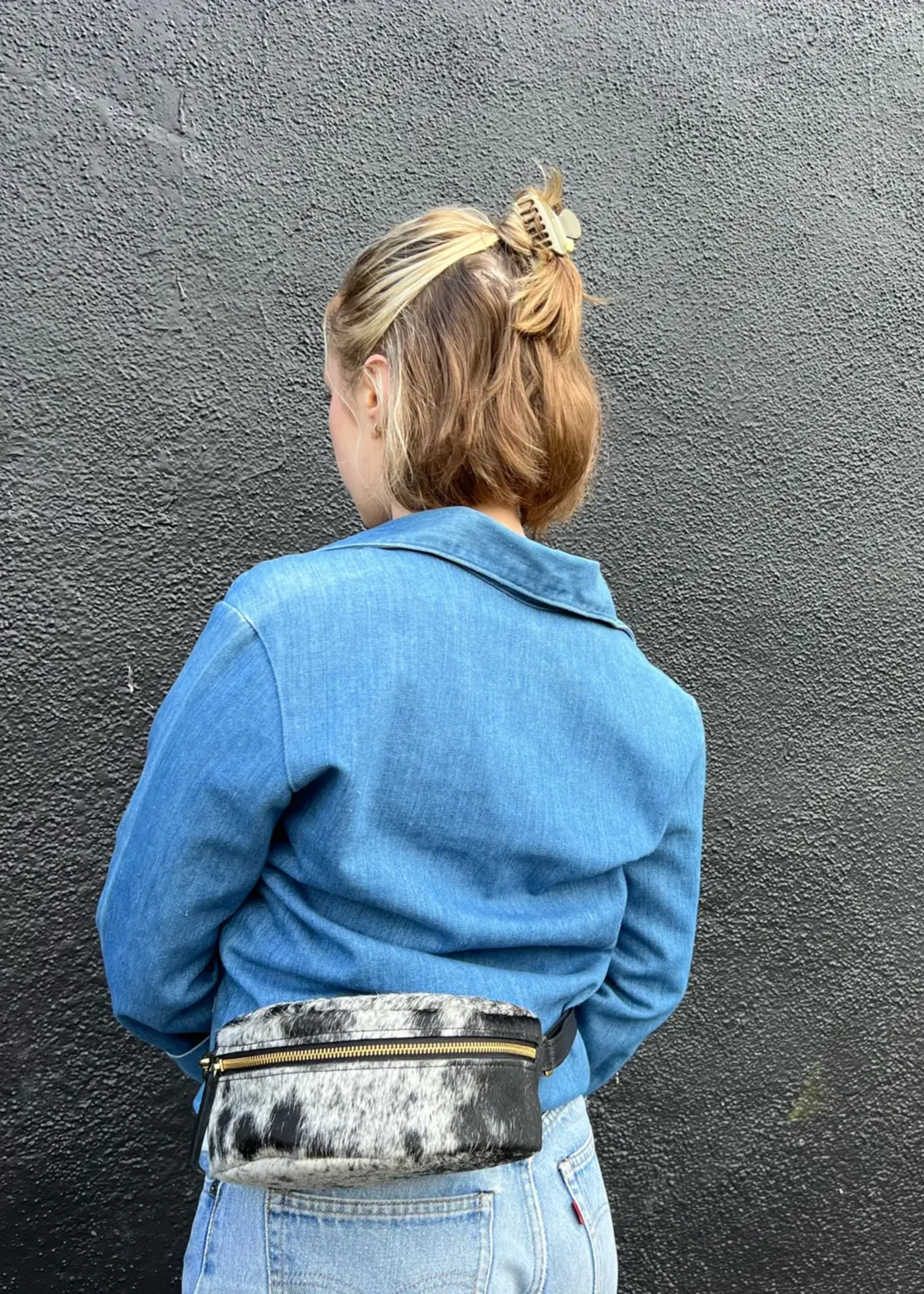 Bum bag, salt and pepper