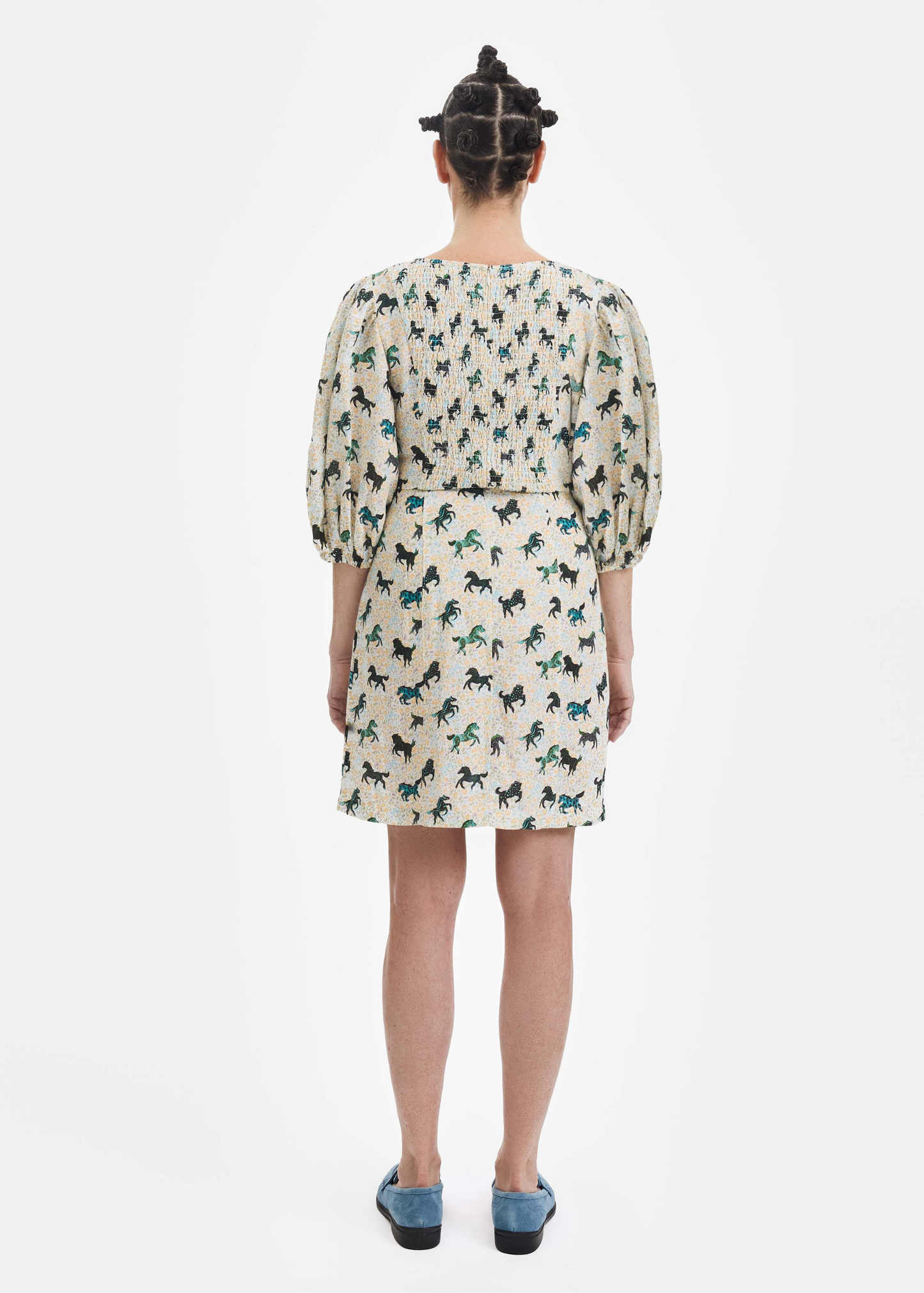 Linen puff sleeve with smocking