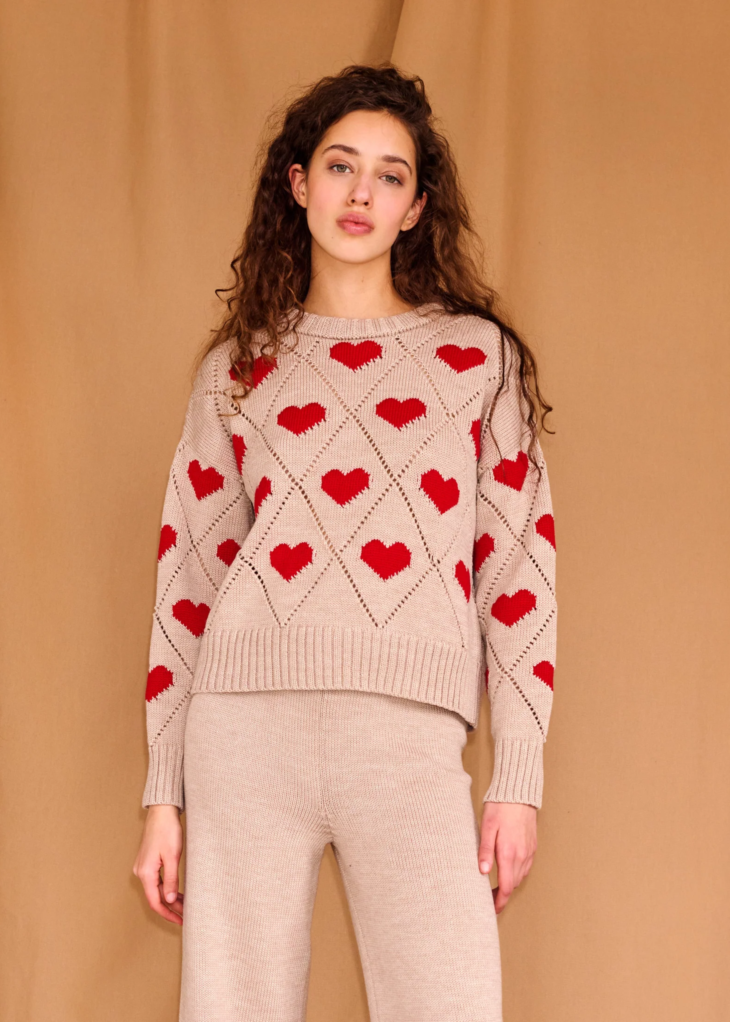 Love sweater, beige/red