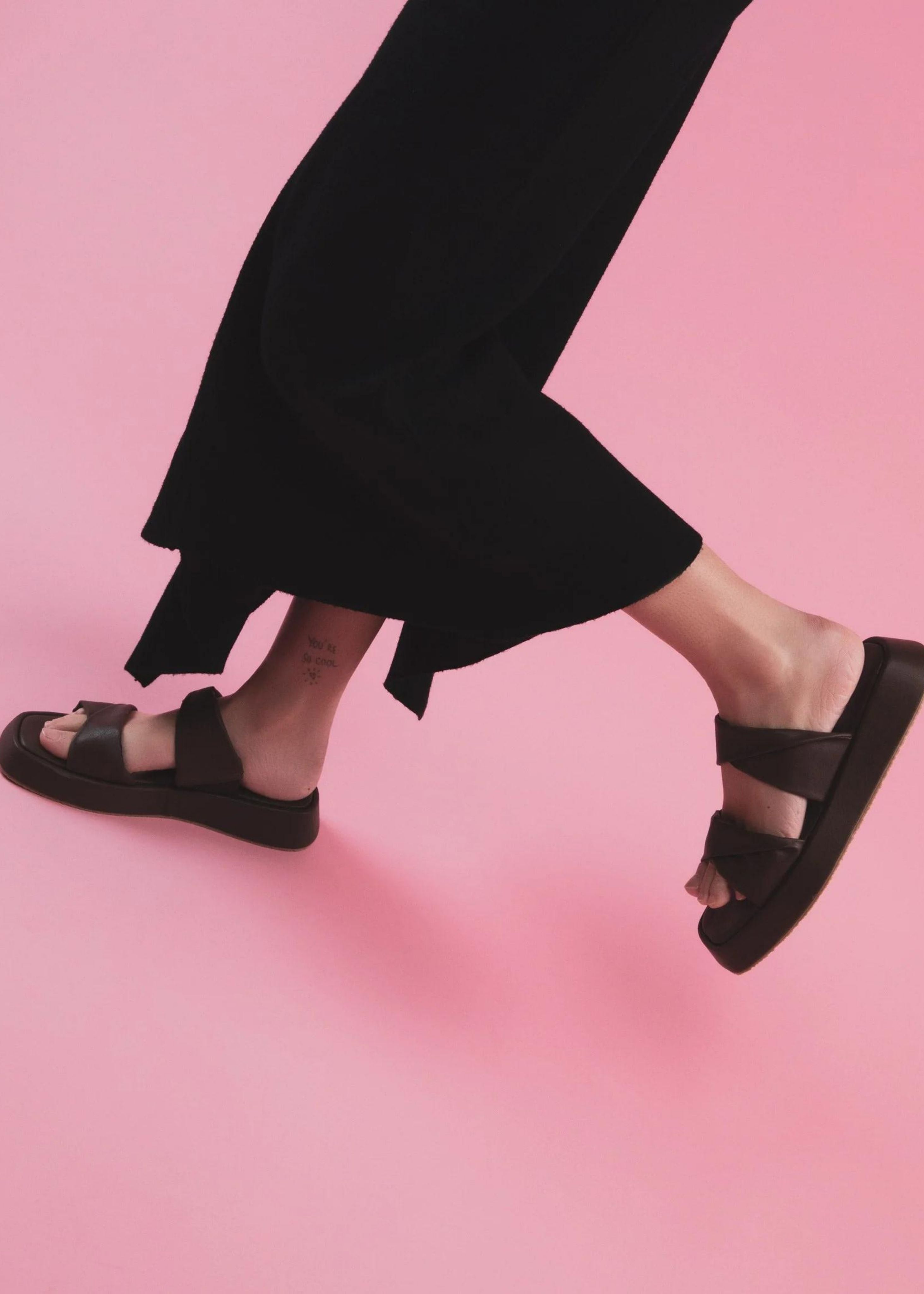 Aiko sandal
