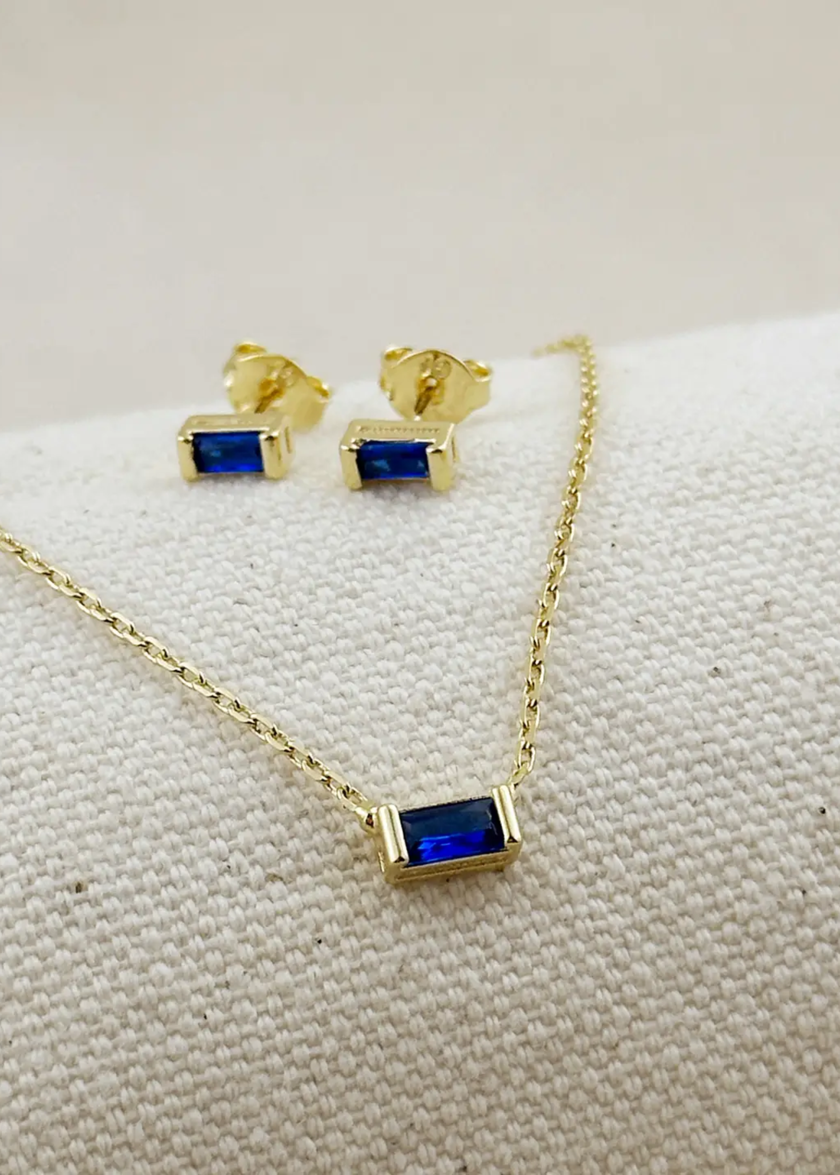 September birthstone necklace