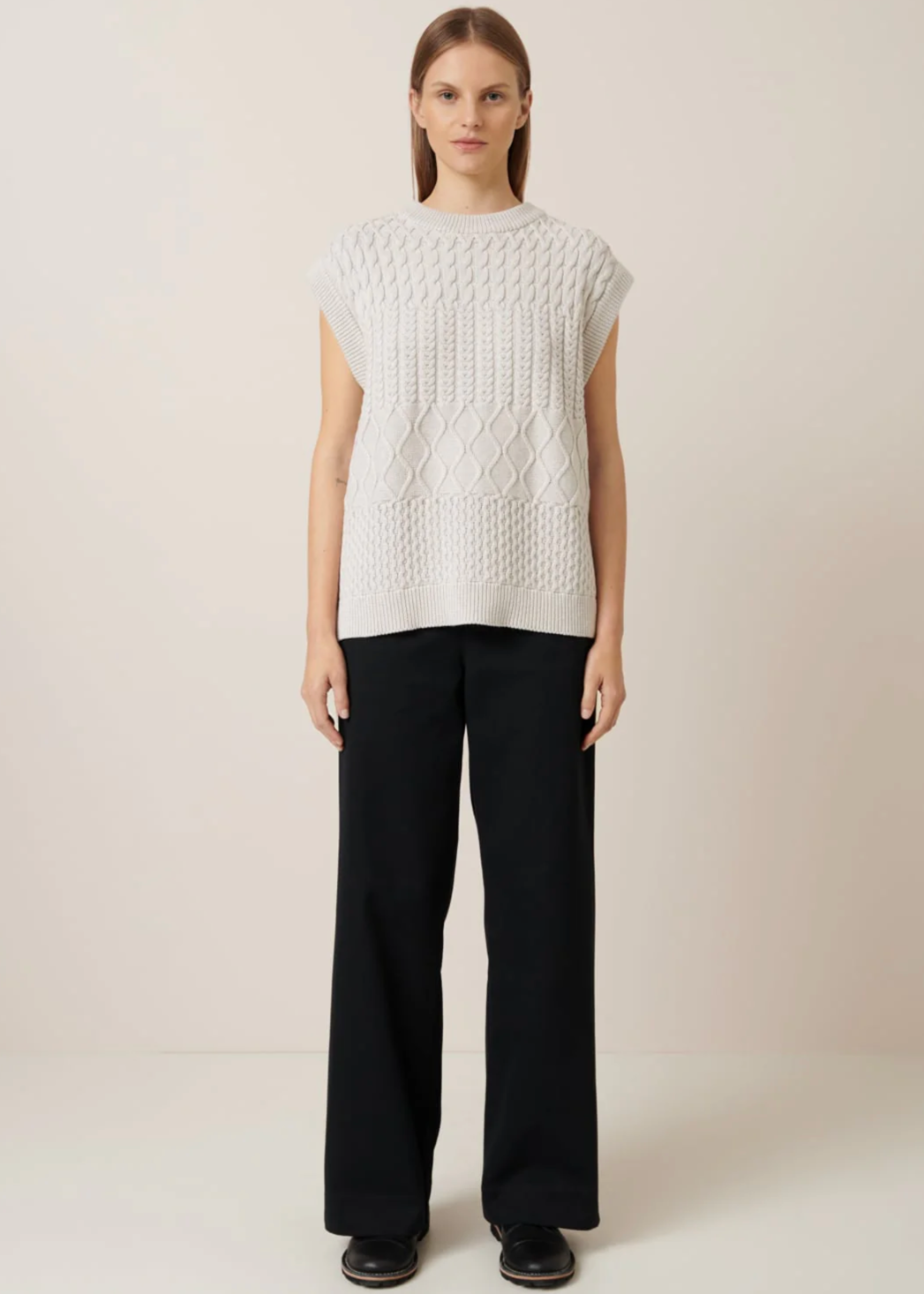 Aran vest, oat