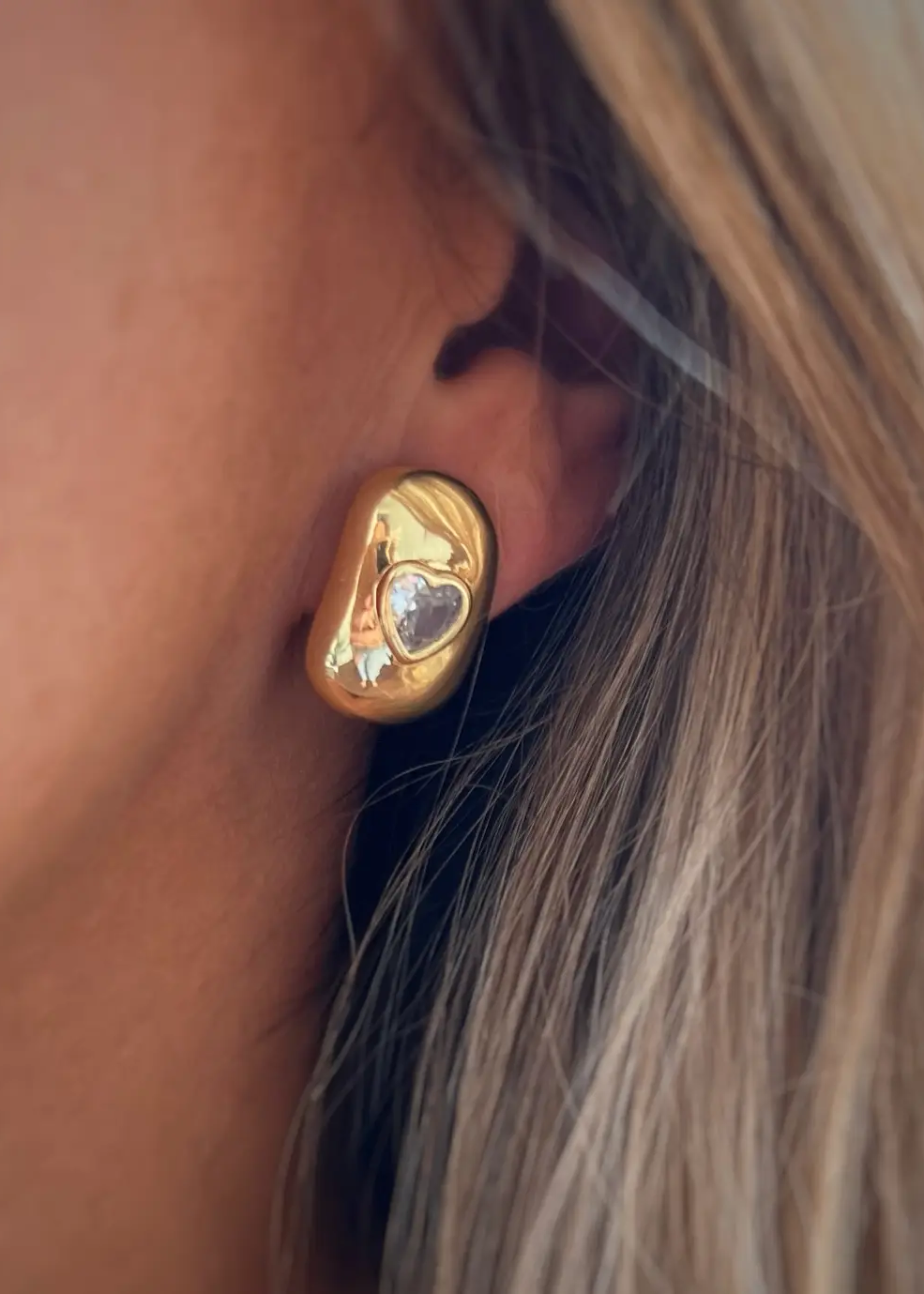 Dome heart studs