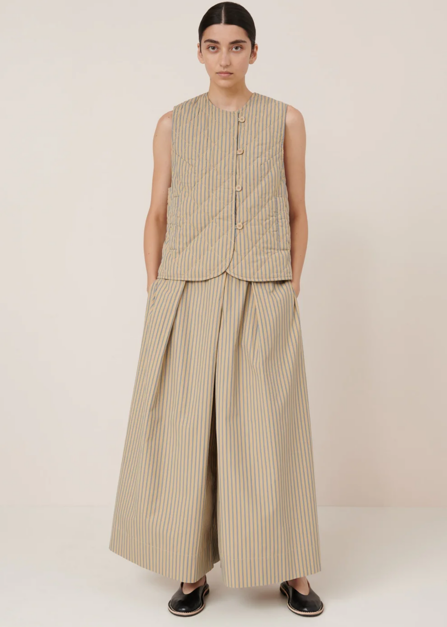 Axis vest, double pinstripe
