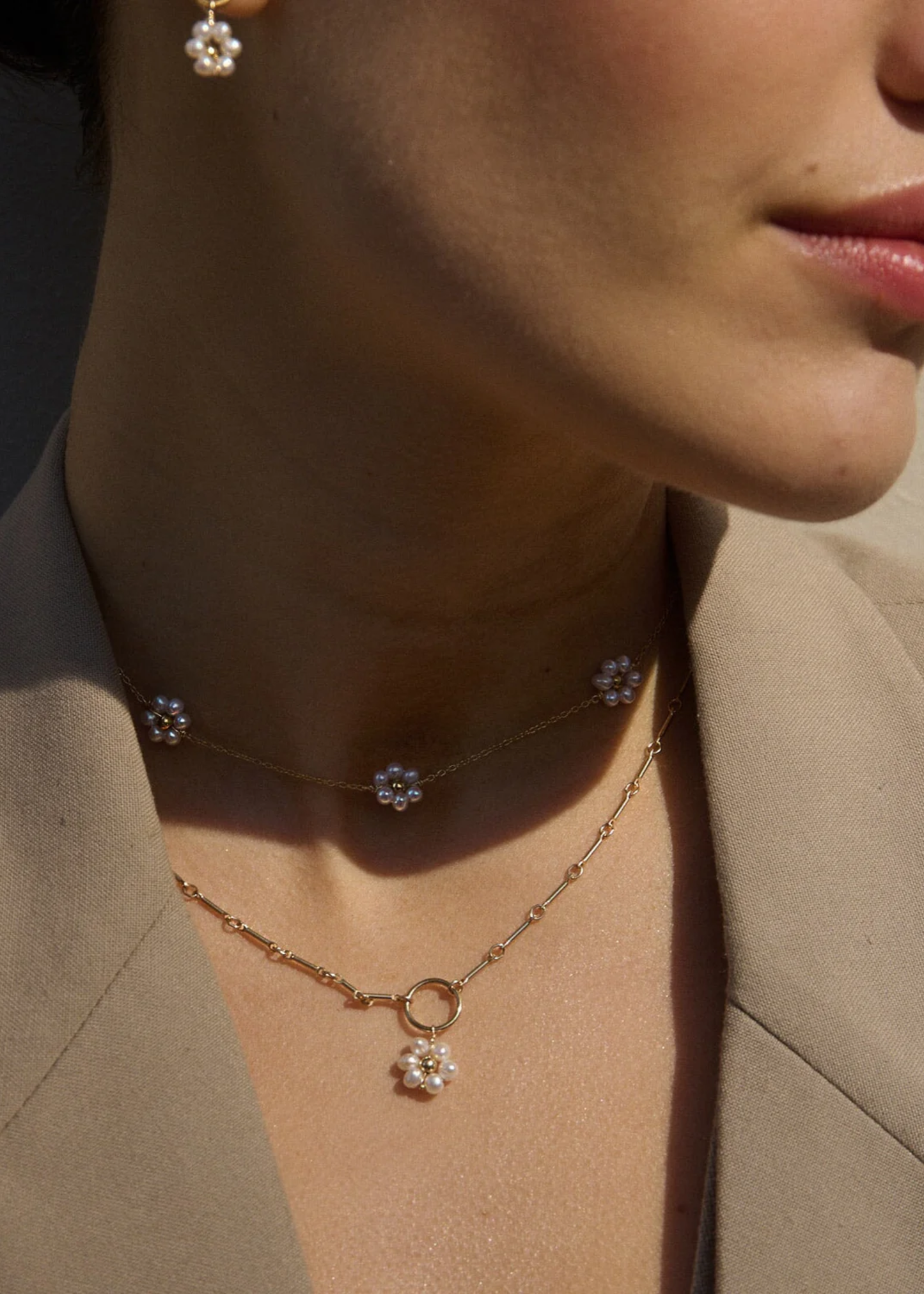 Fiores choker necklace