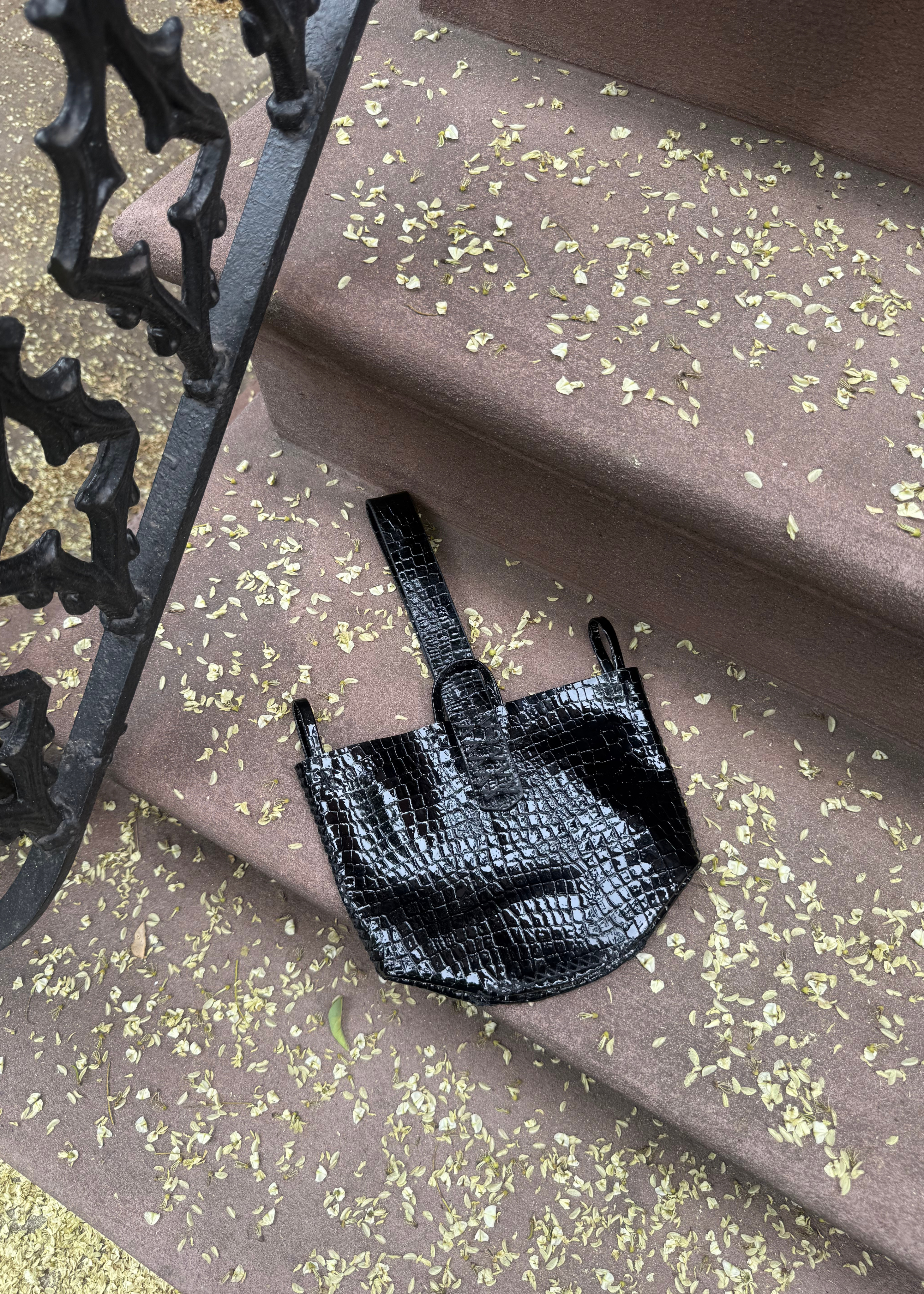 Navigli bag, black scaled