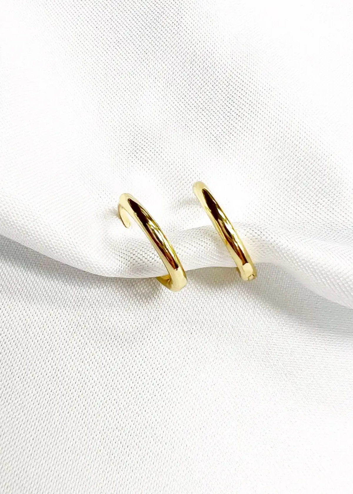 Soleil huggie hoops