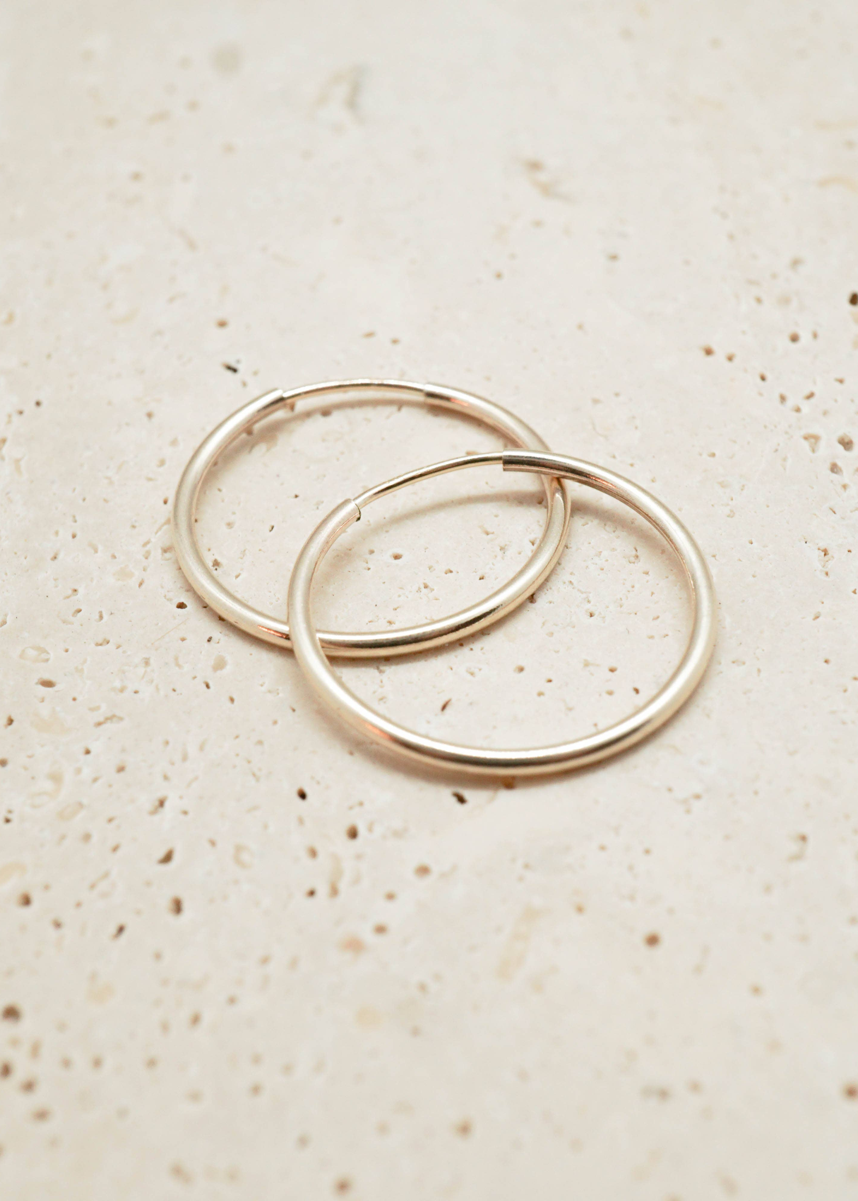 Delilah hoops
