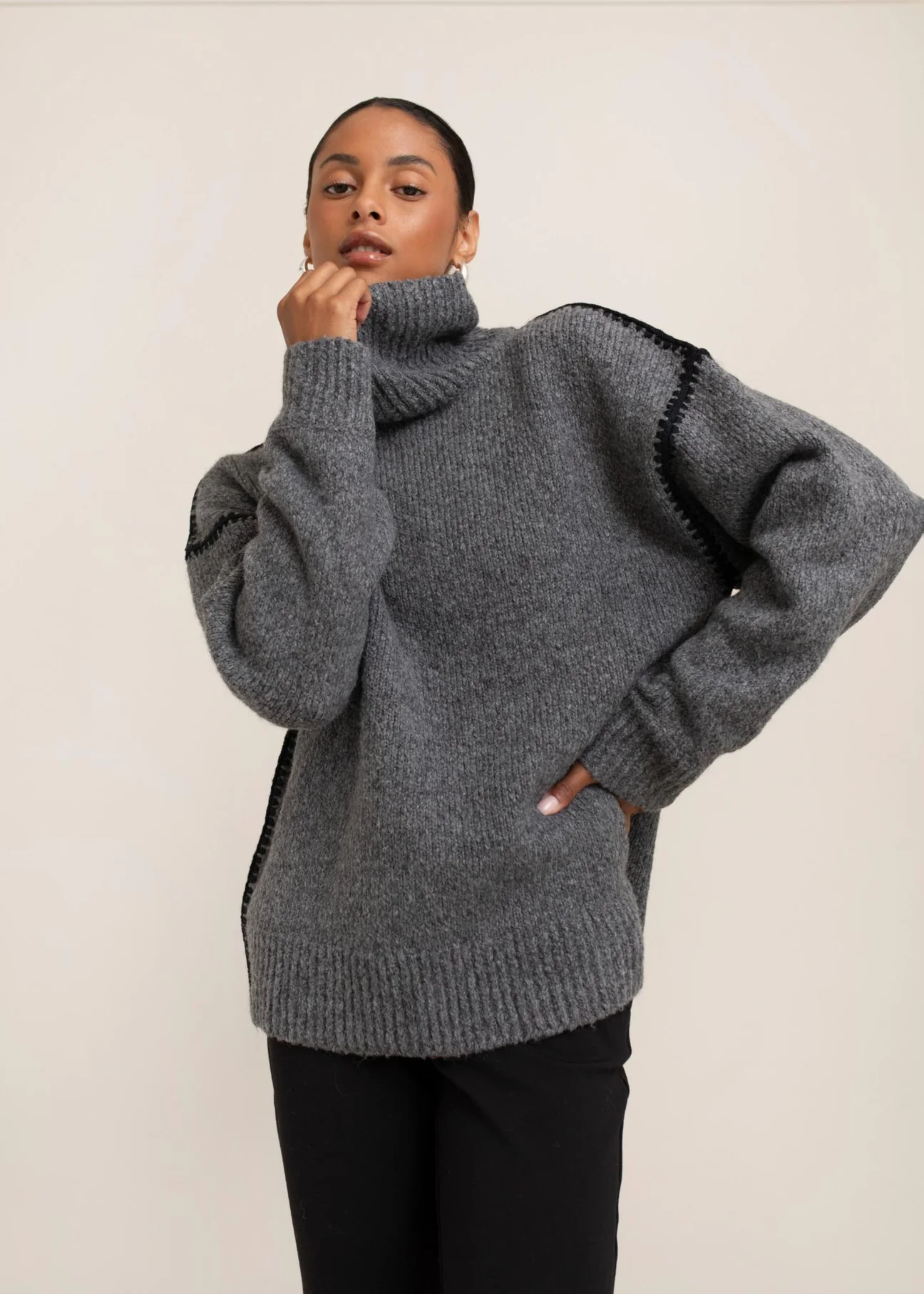 Ari turtleneck sweater