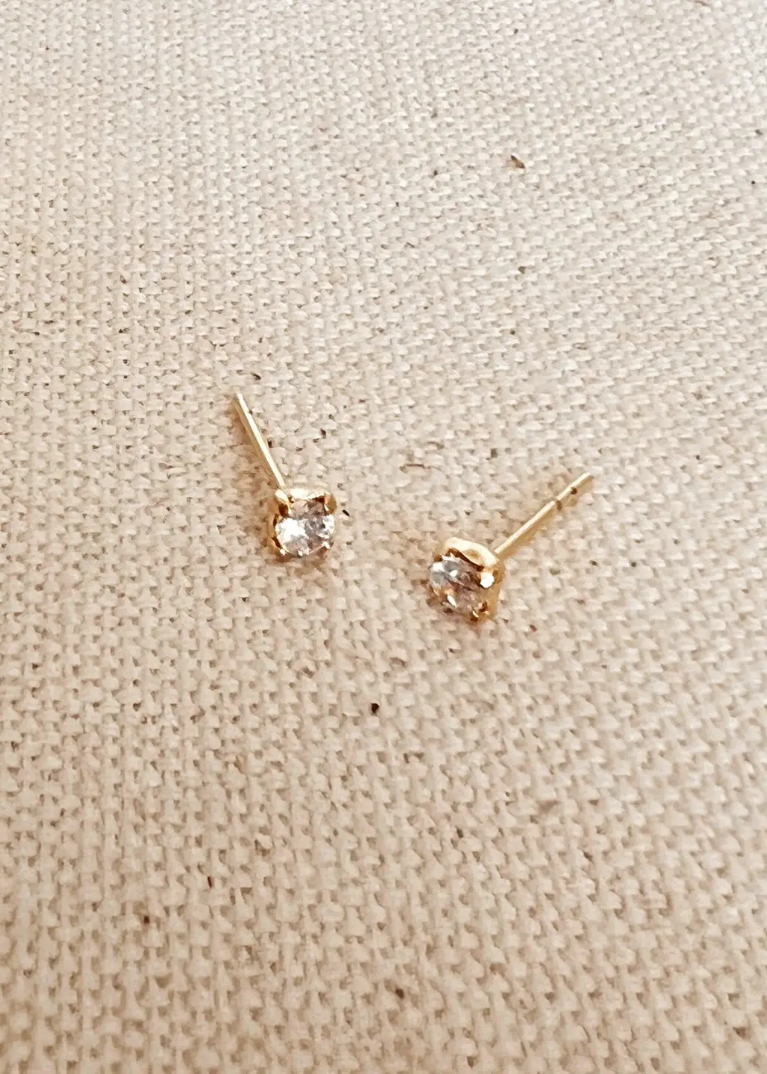 Ocean studs, 2mm