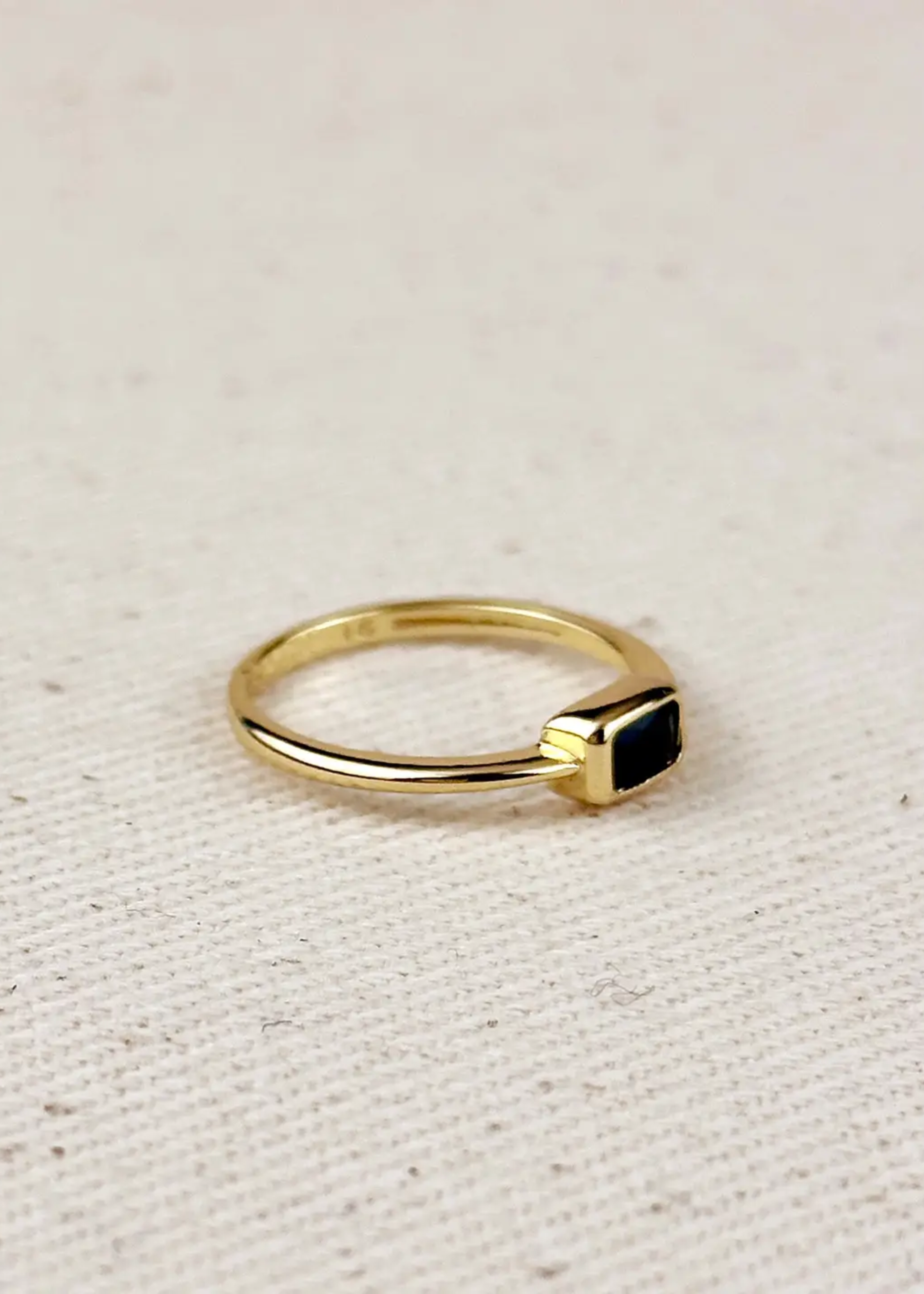 Emmy ring, black
