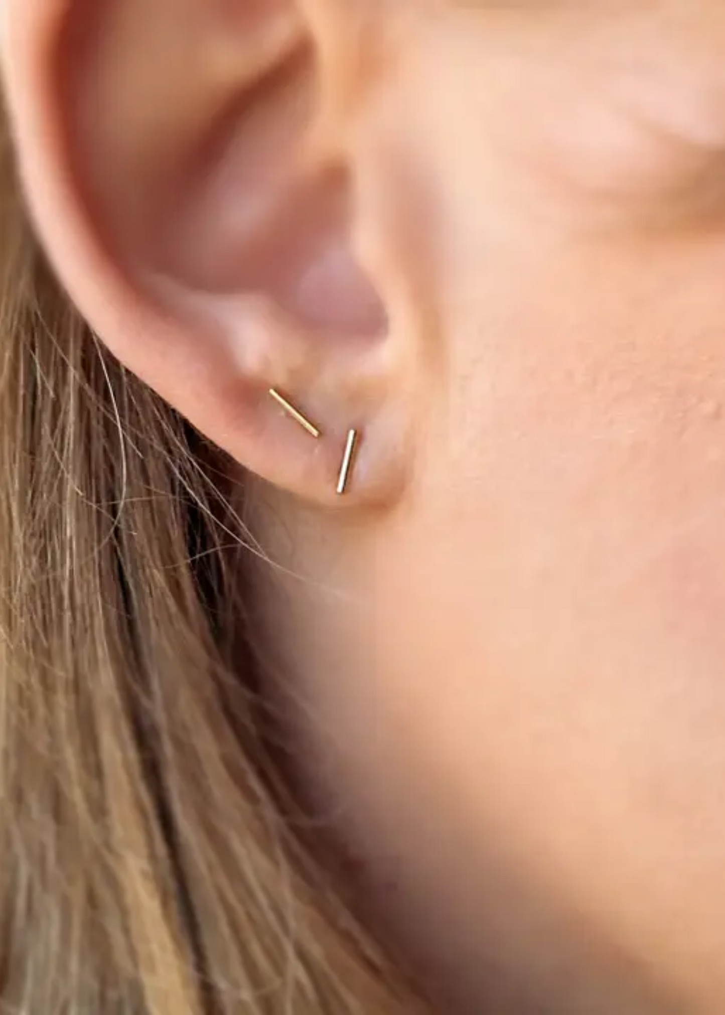 Petite bar stud earrings