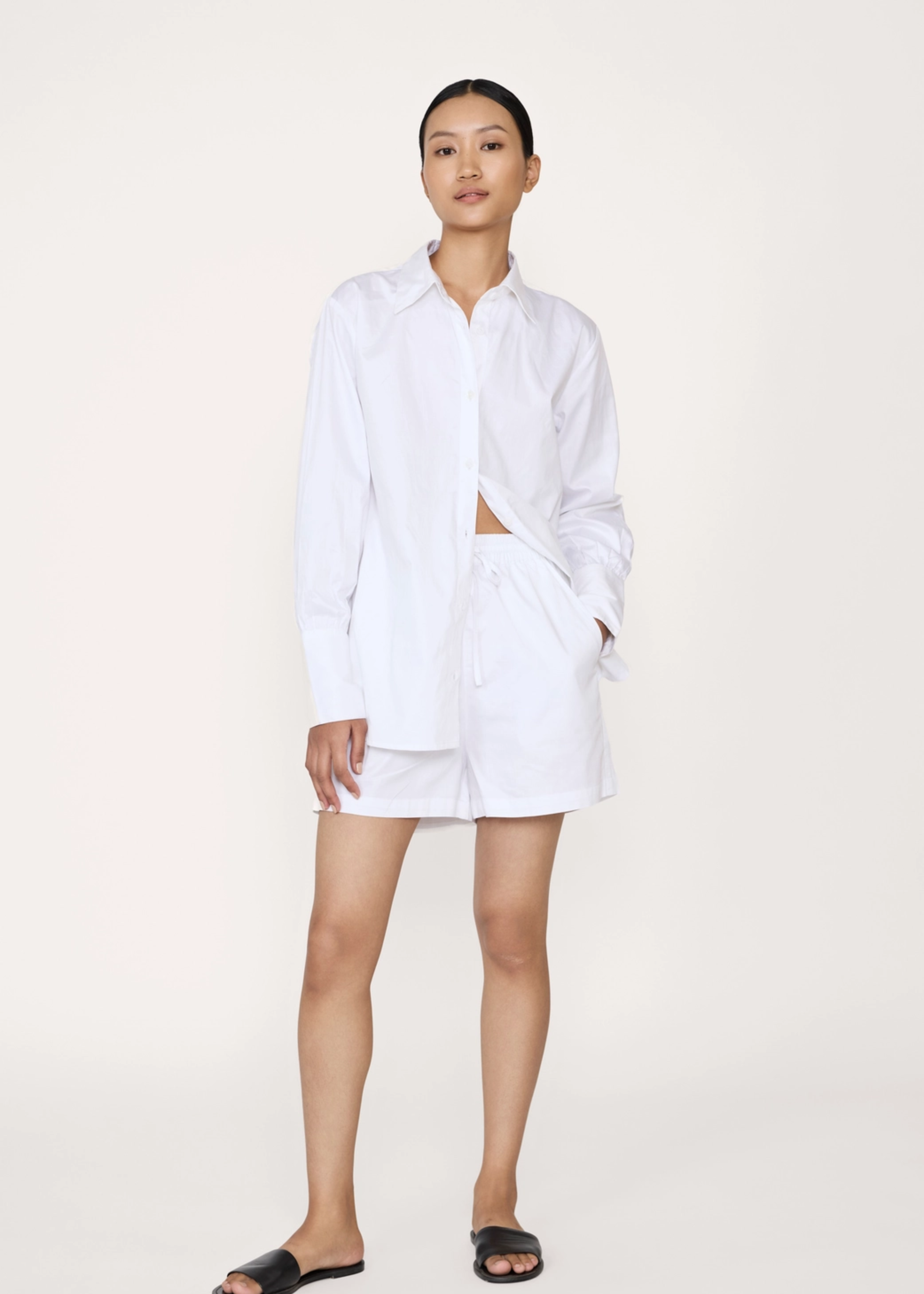 Drawstring short, white