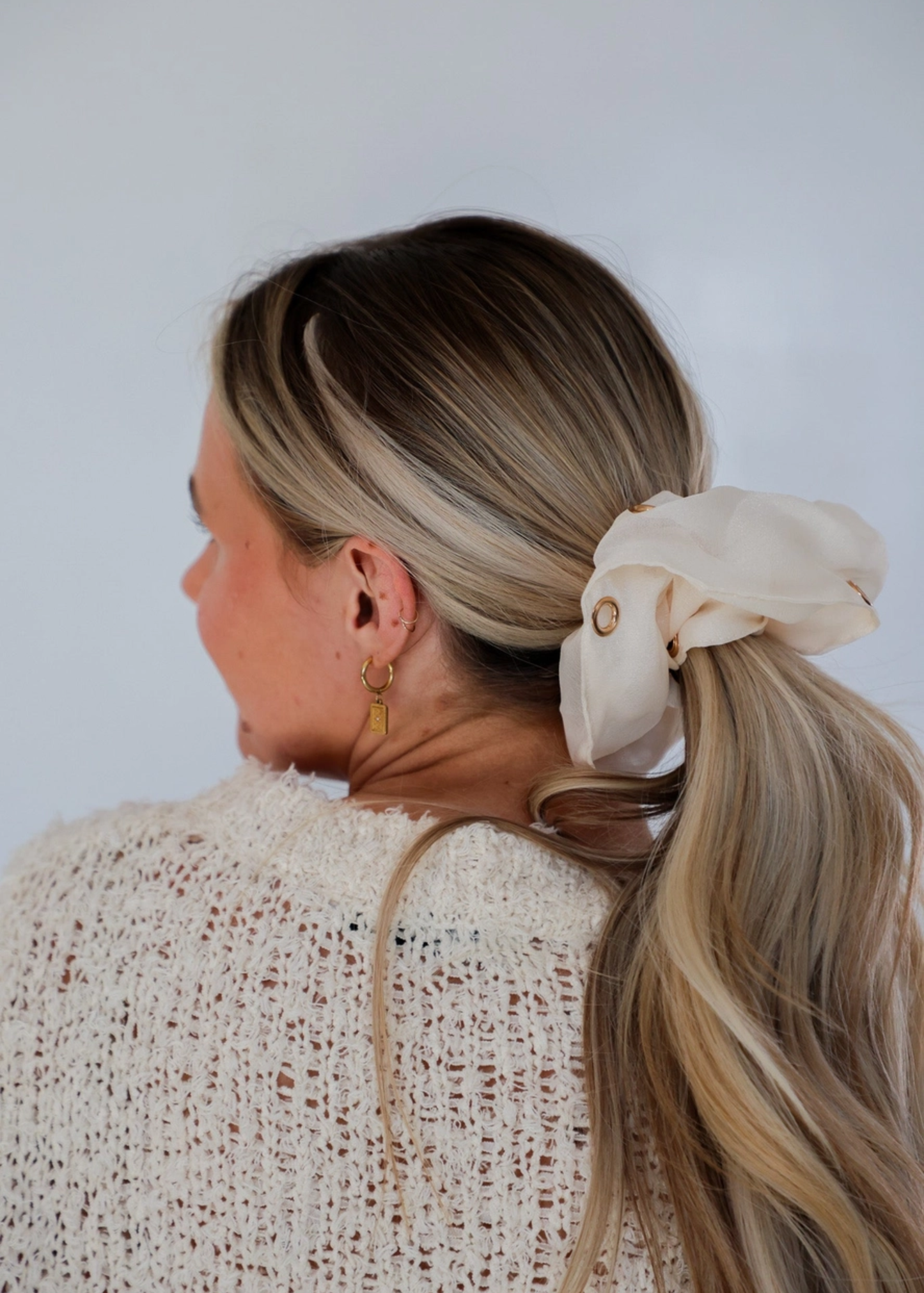 Grommet jumbo scrunchie