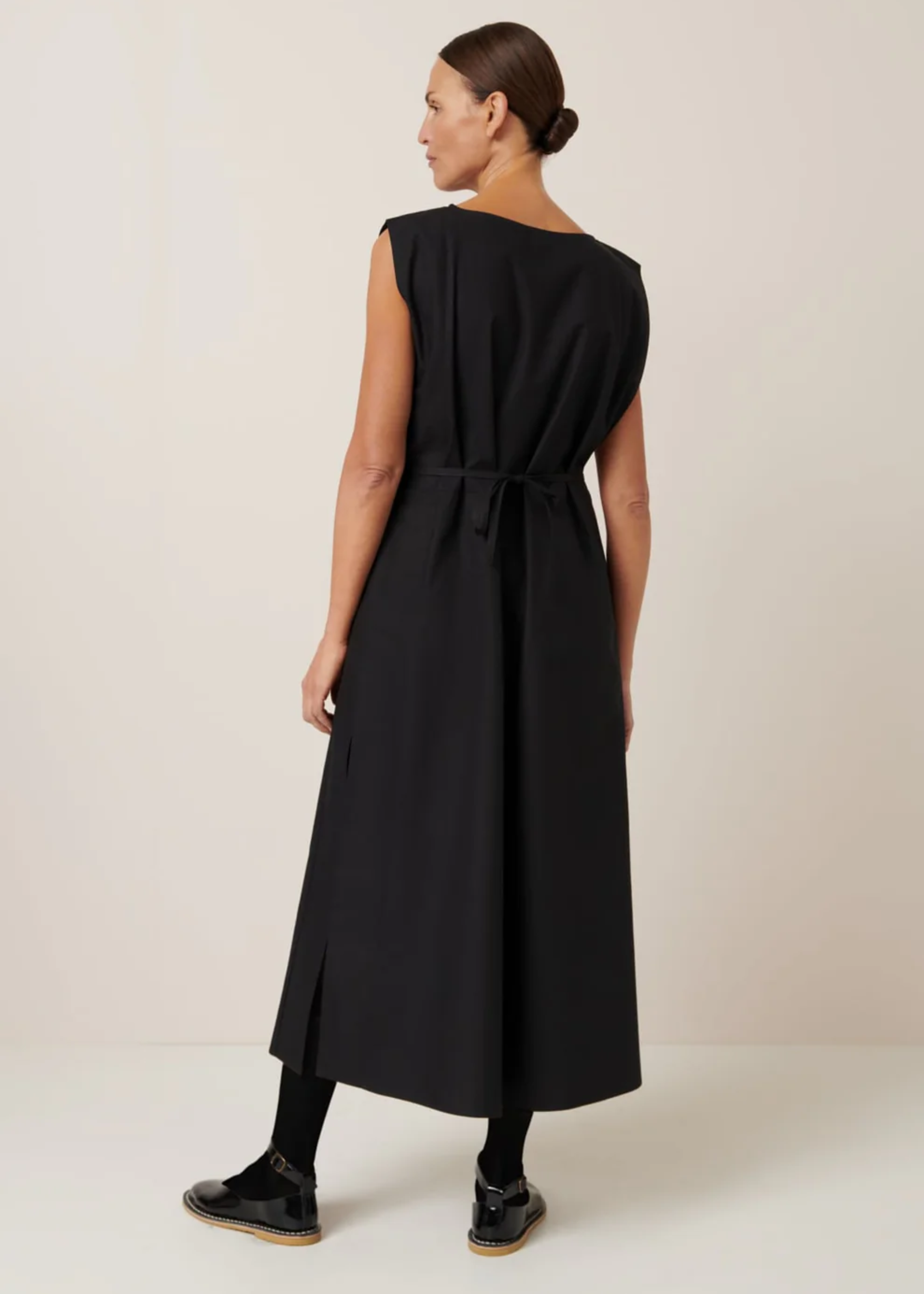 Raven pinafore