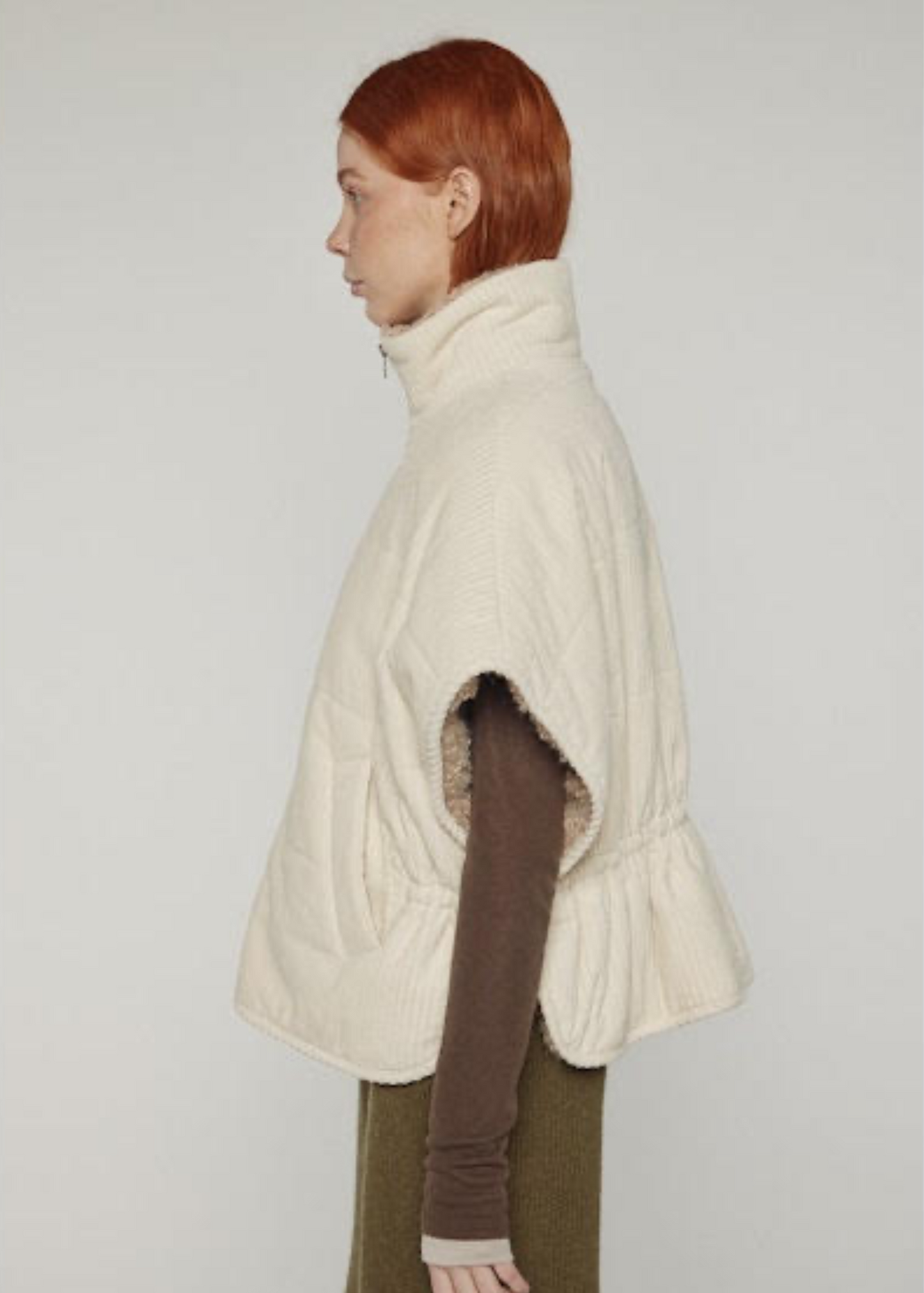 Reversible high-neck vest