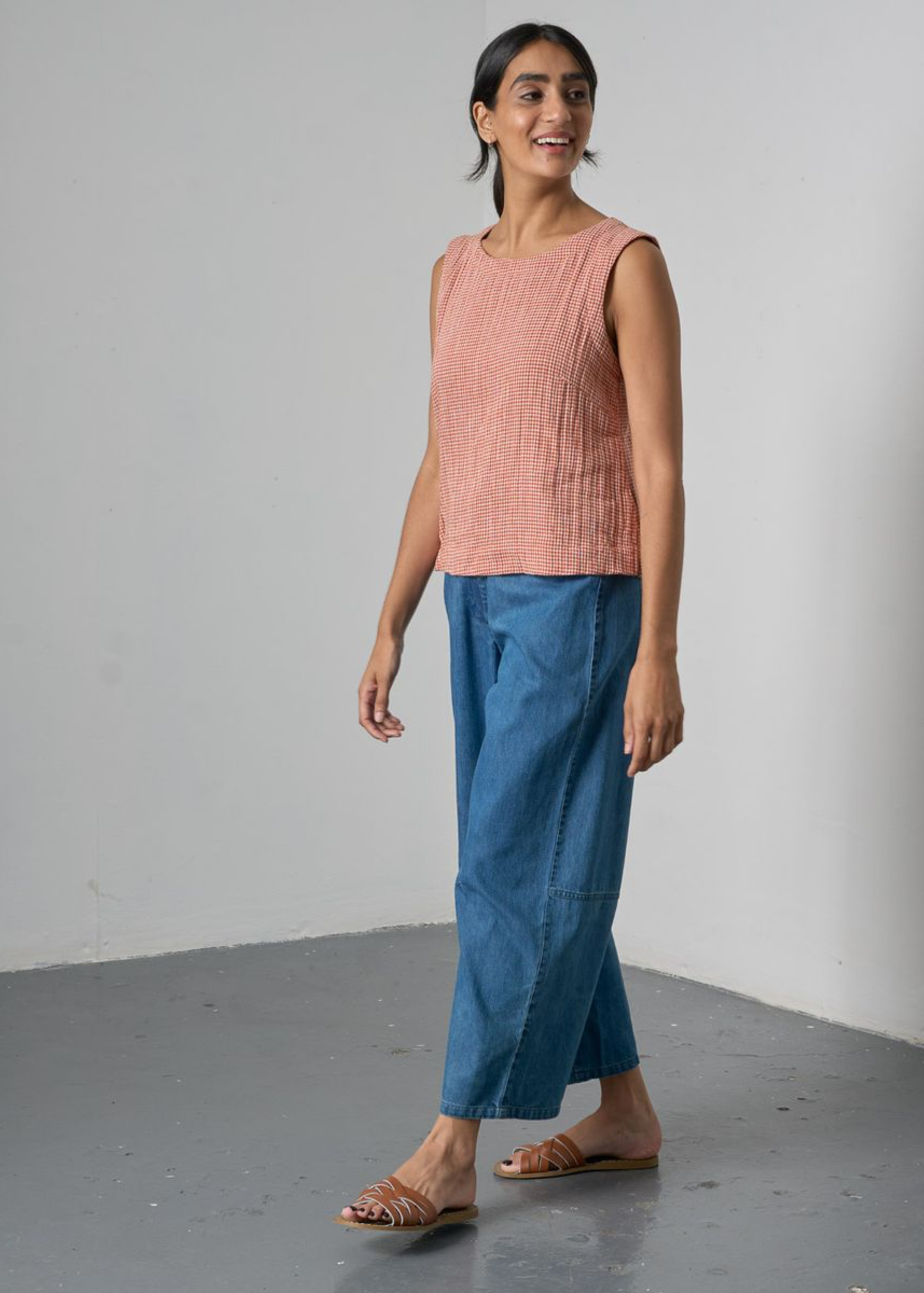 Alicia barrel leg trousers