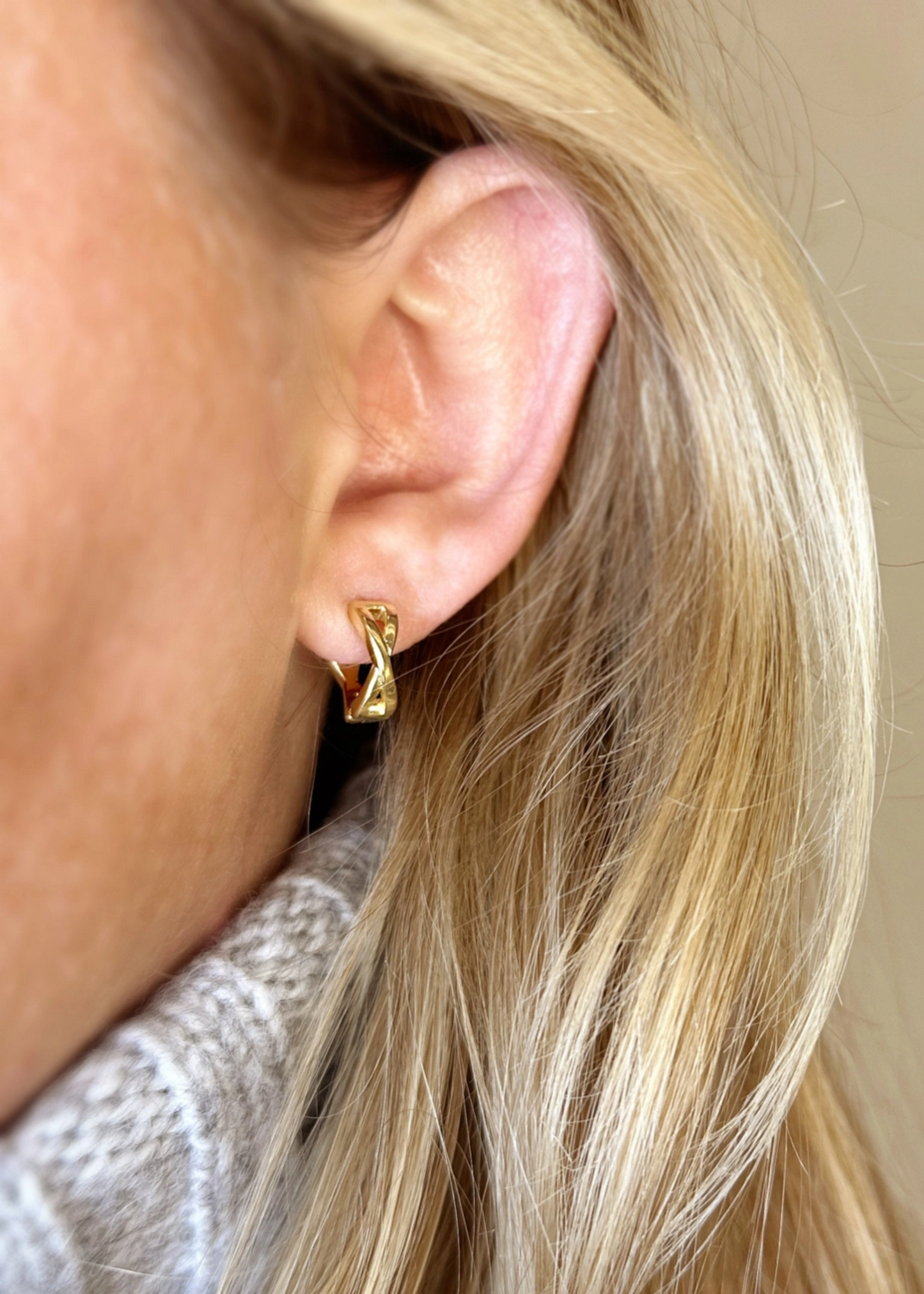 X clicker hoop earrings