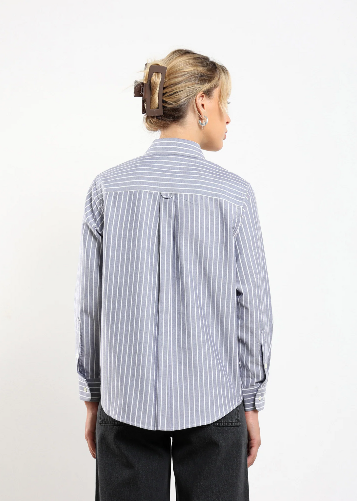 Asim button up