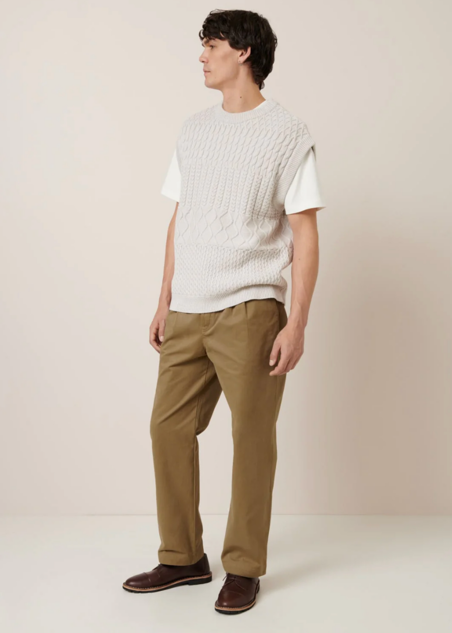 Aran vest, oat