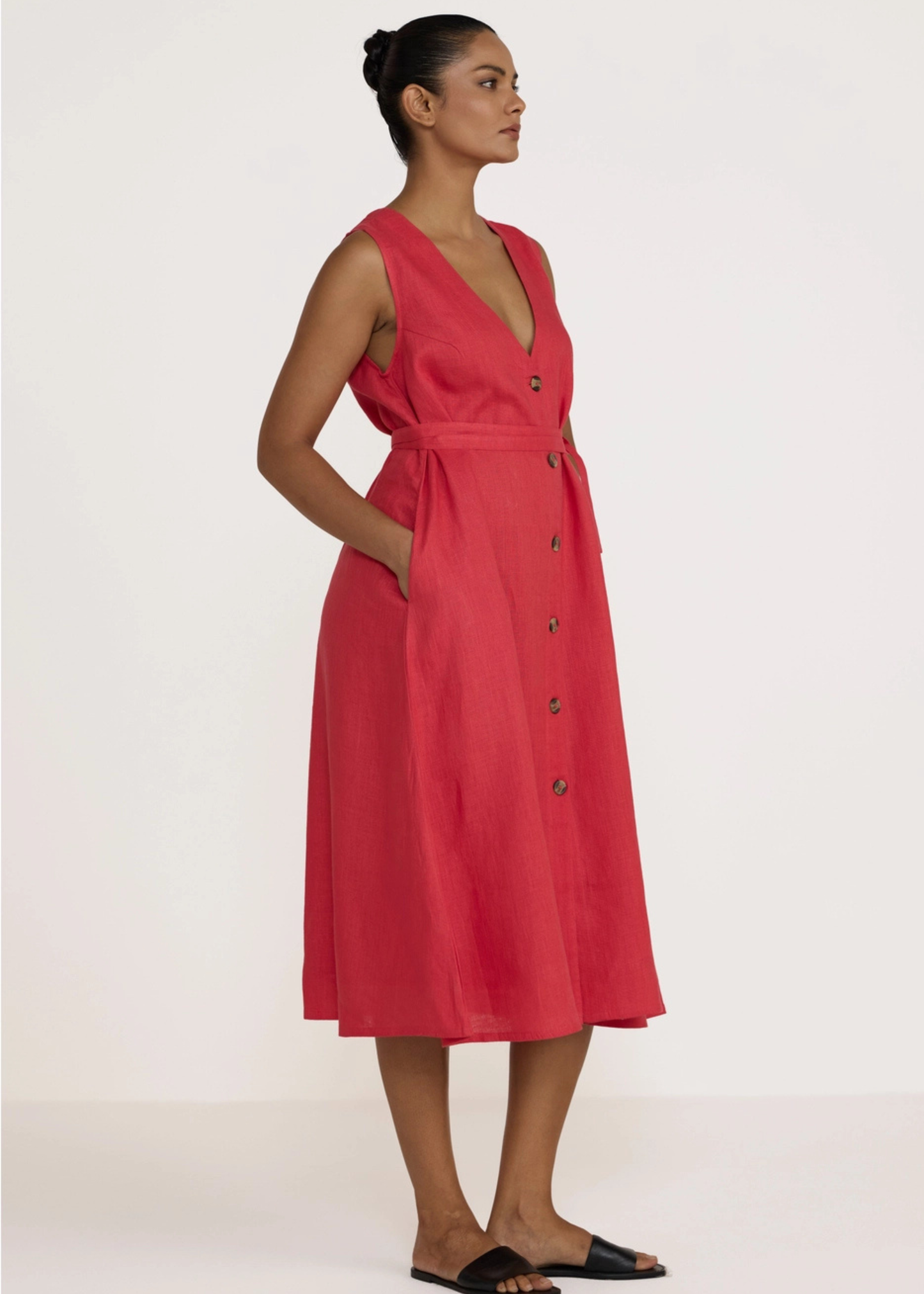 V-neck midi dress, red