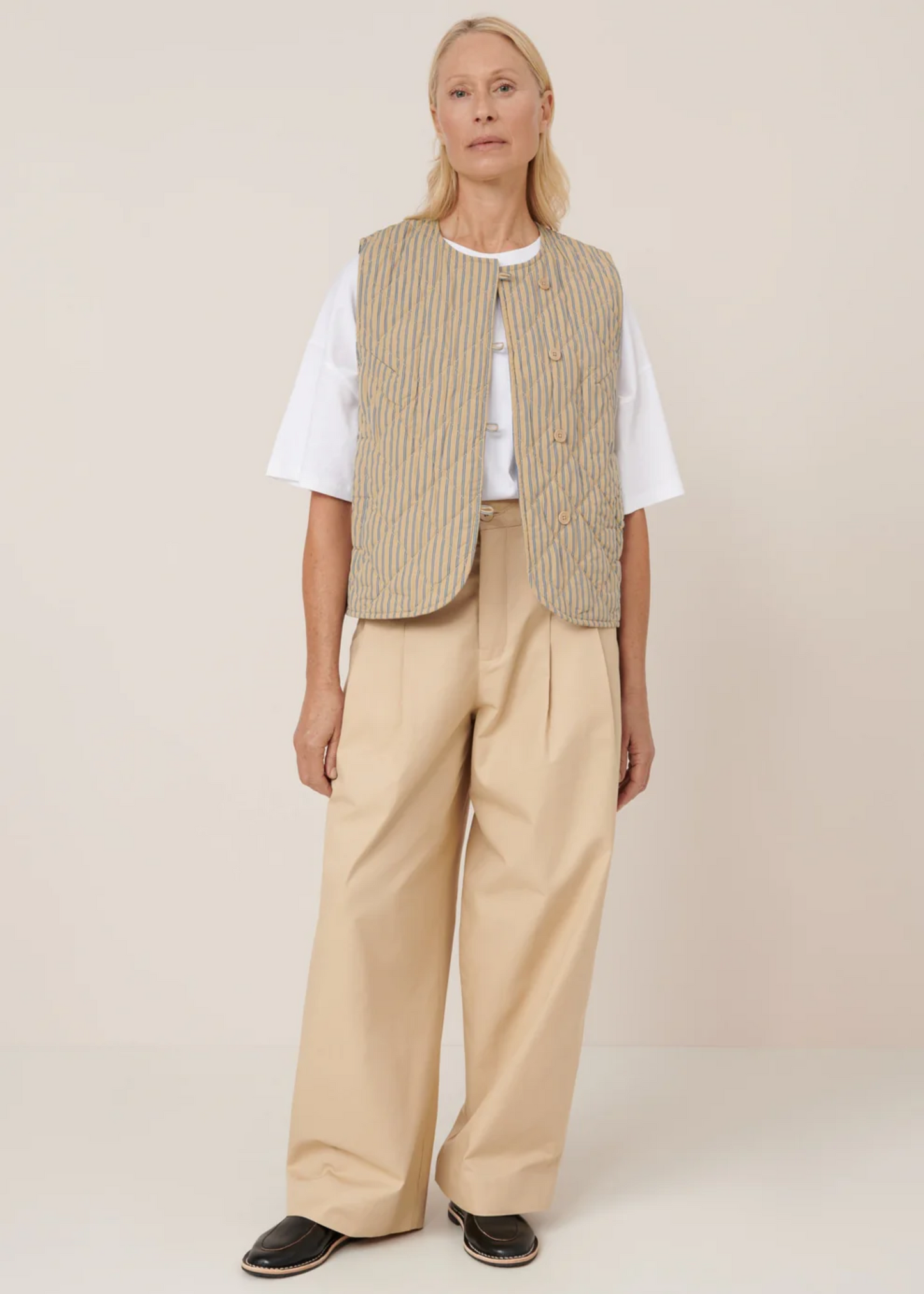 Axis vest, double pinstripe
