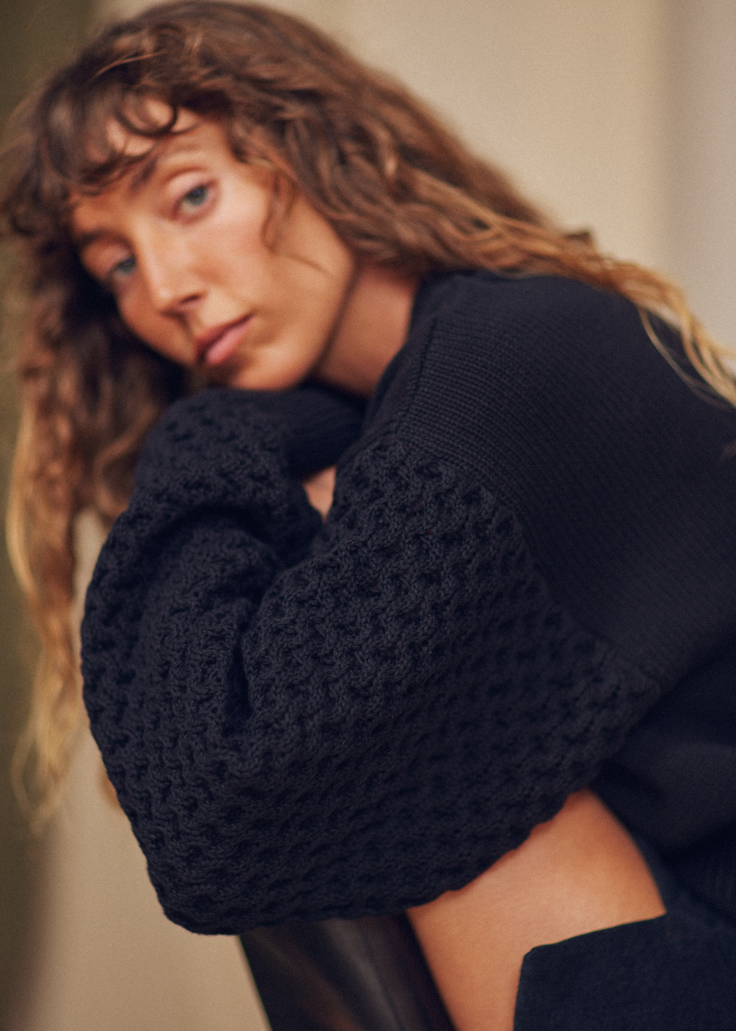 Vegan sweater, black
