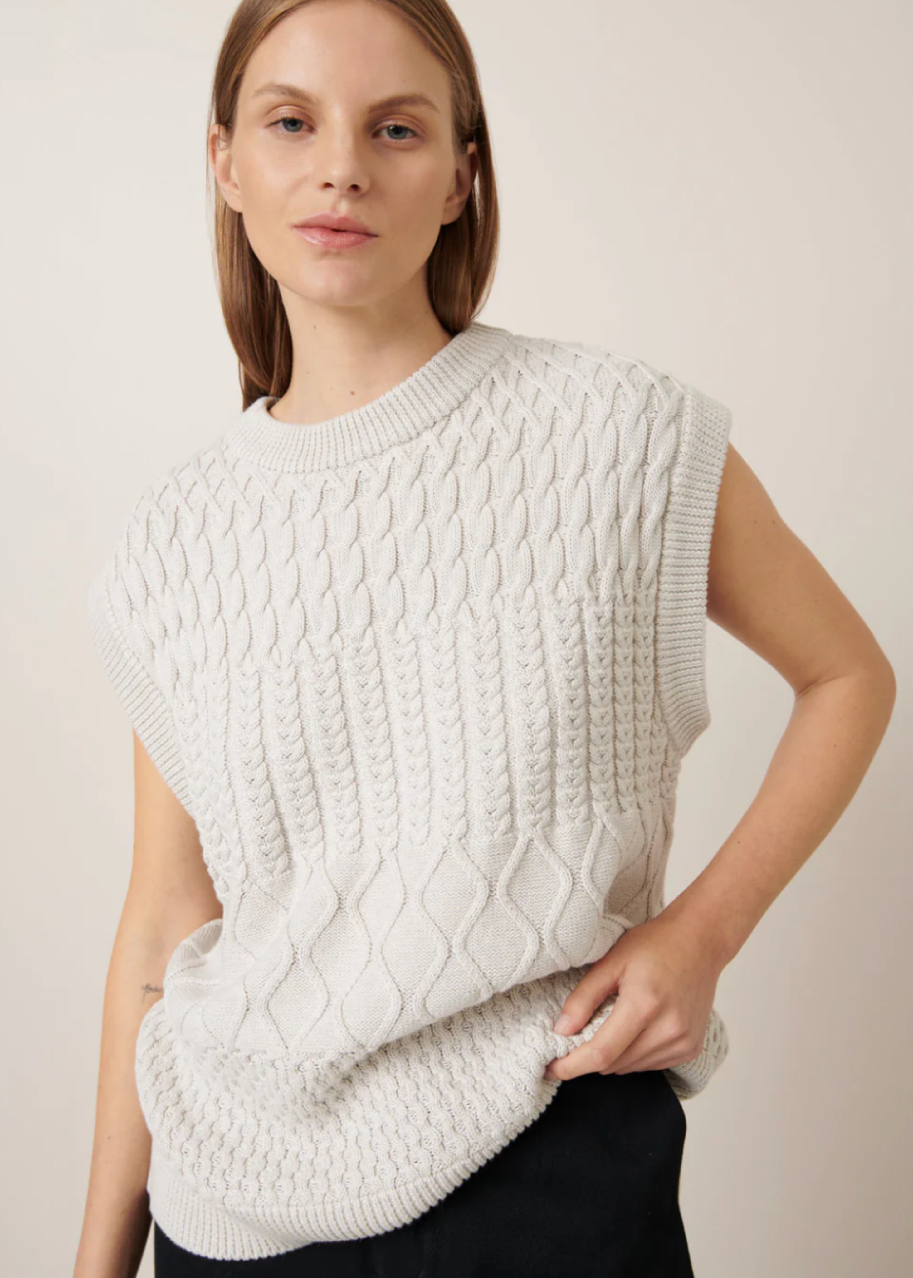 Aran vest, oat