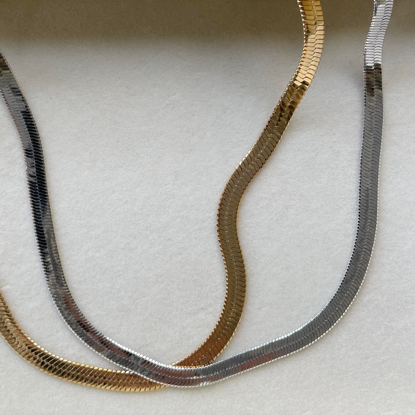 Thick as thieves herringbone chain necklace
