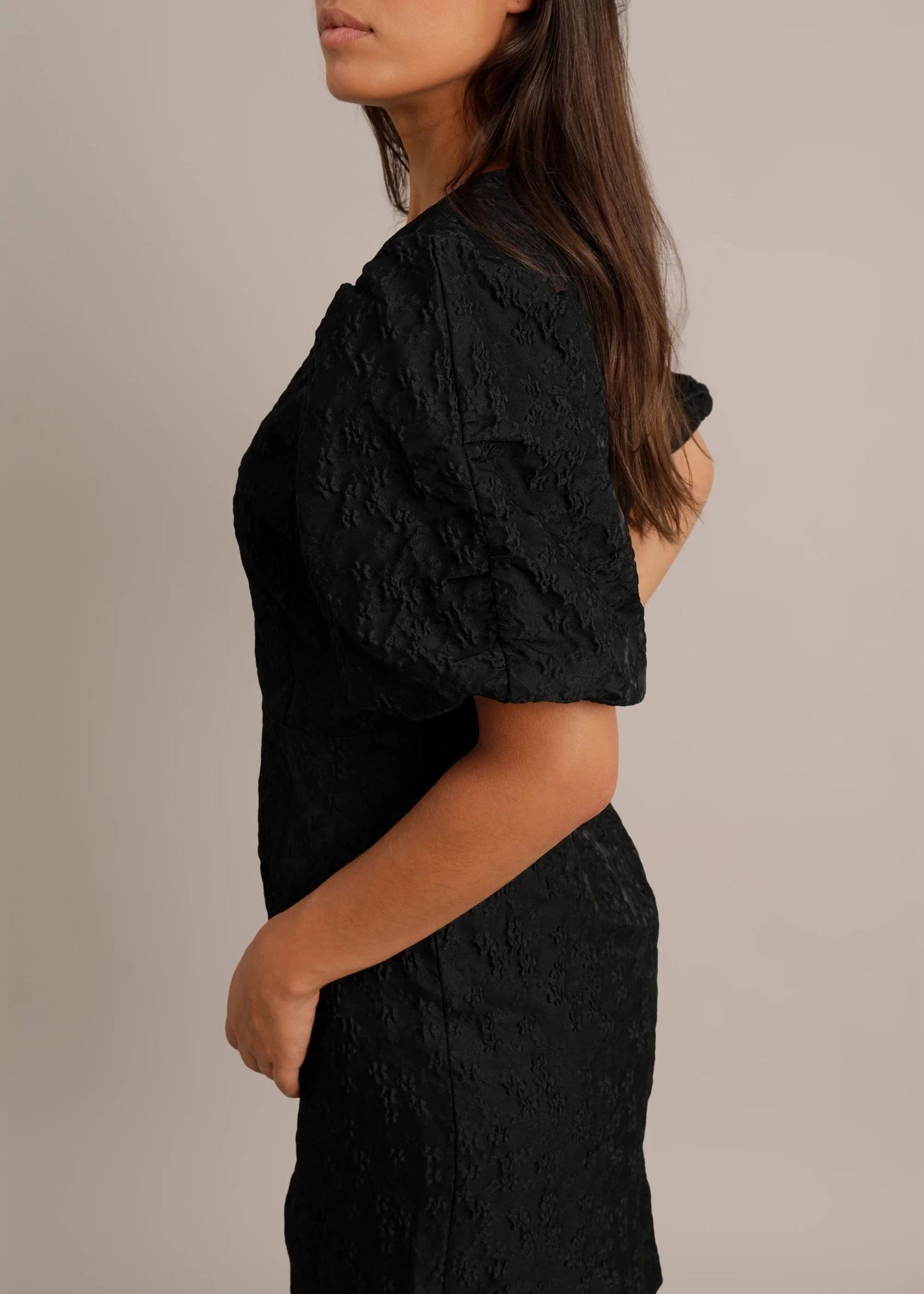 Deliver dress