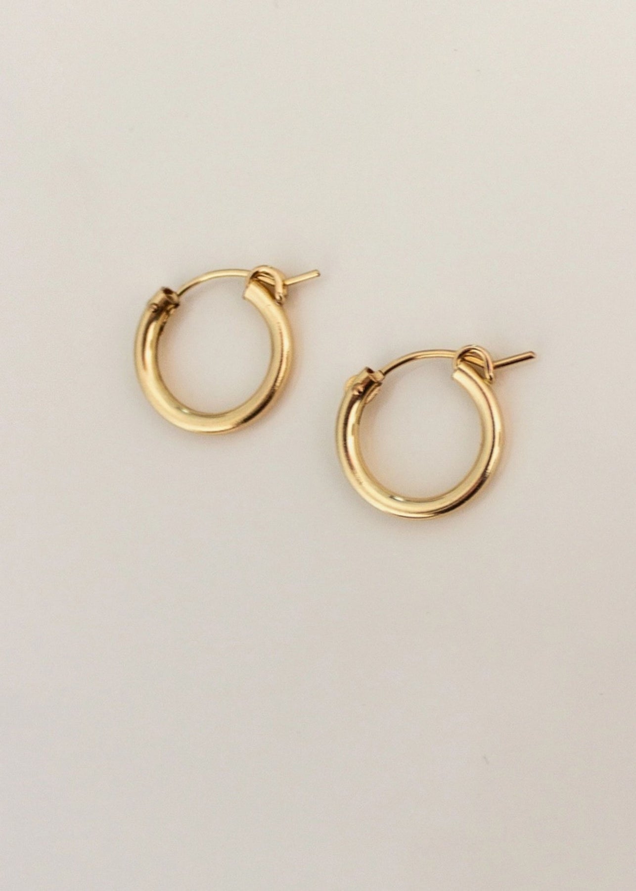 Mini hoop earrings – Rue Saint Paul