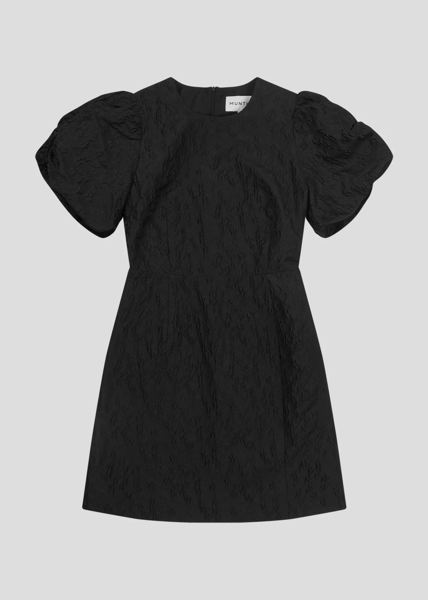 Deliver dress