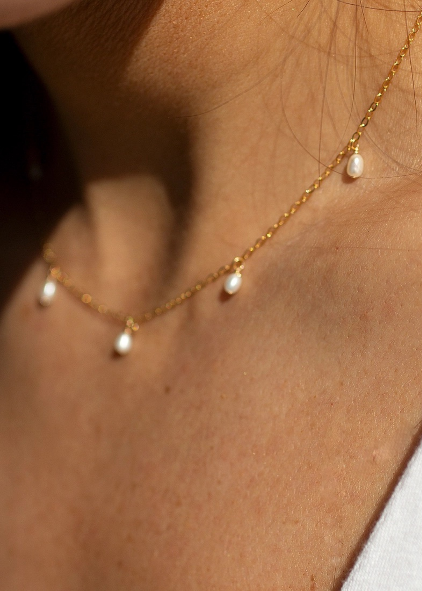 Petite freshwater pearl droplets necklace
