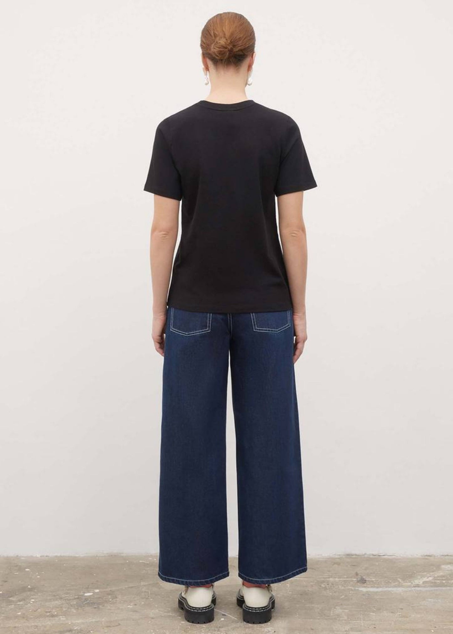 Classic tee, black