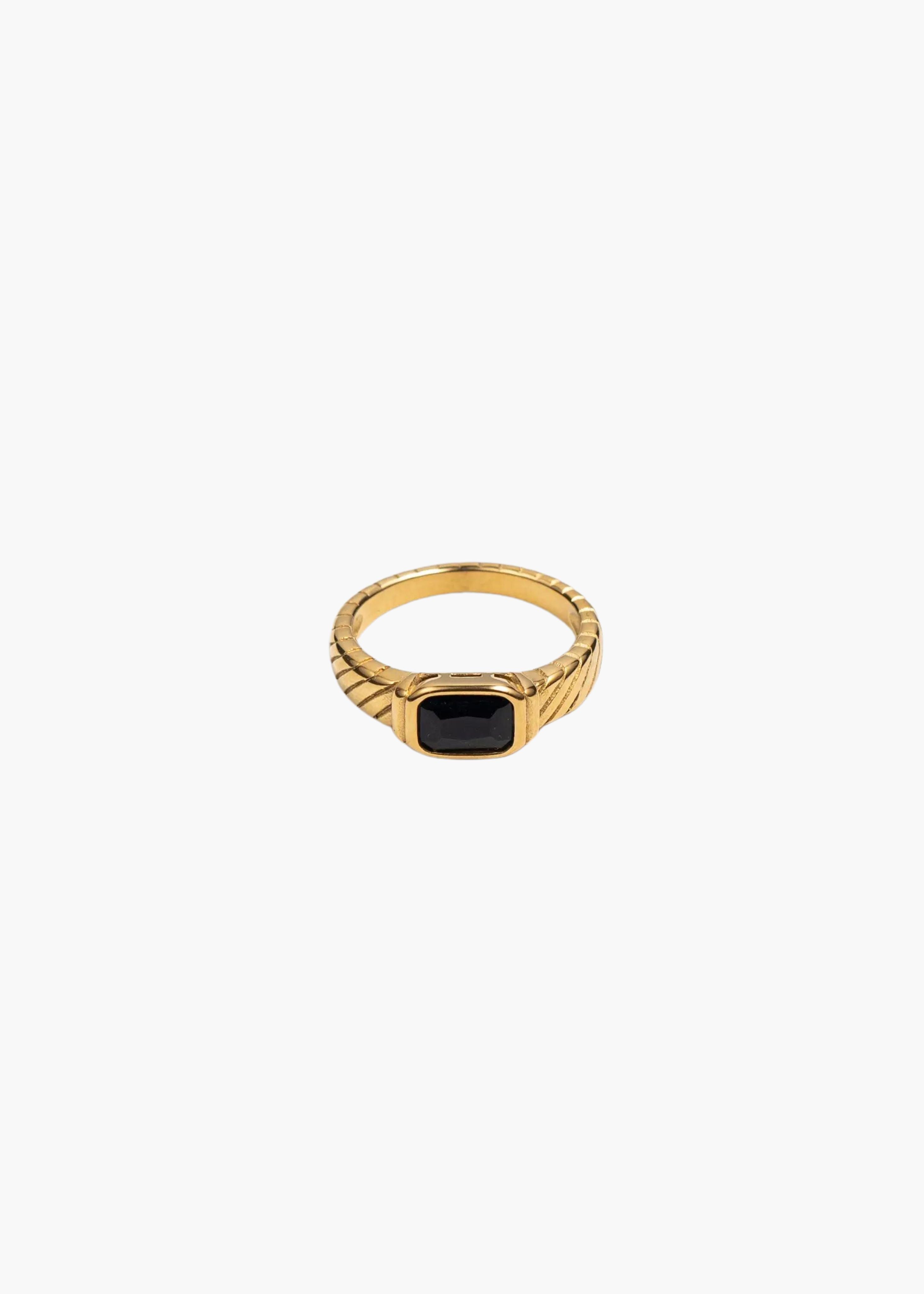 Black twisted stone ring