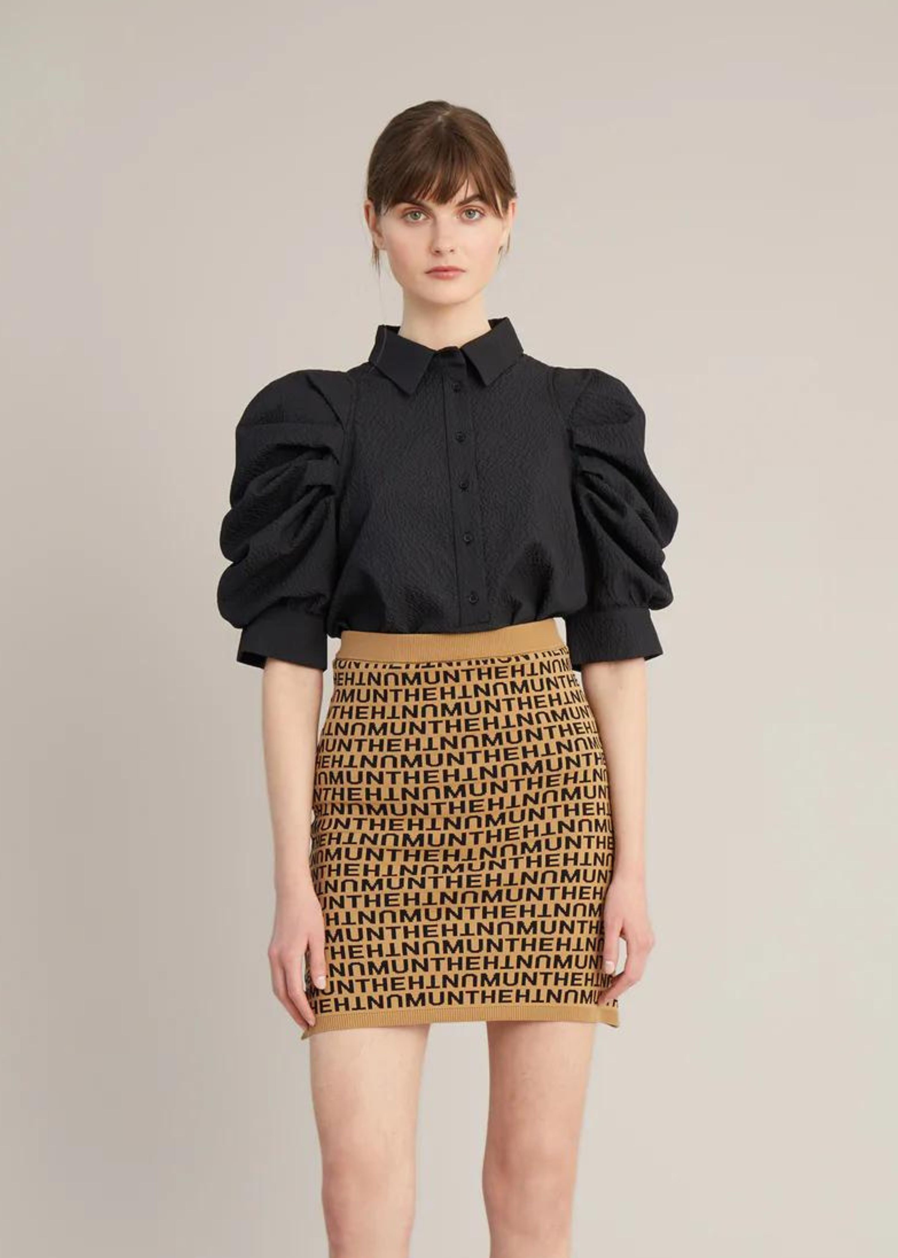 Demulcent top