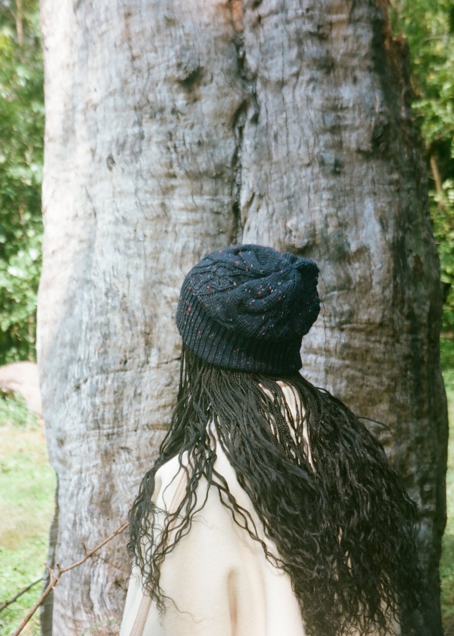 Cable knit hat, speckled navy