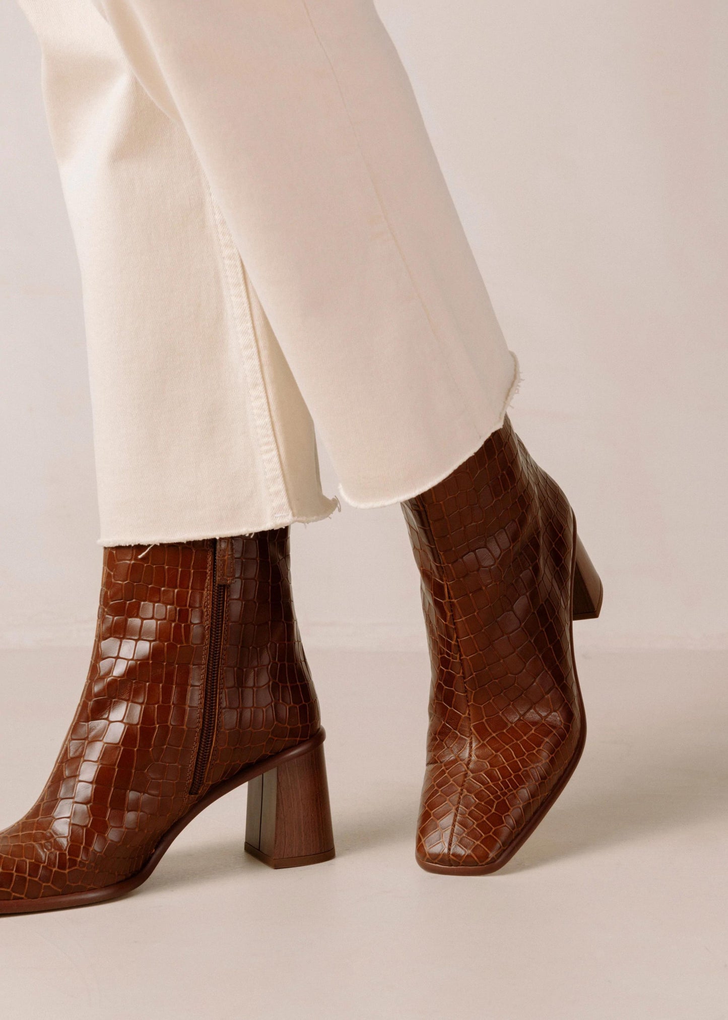West cape booties, croco brown