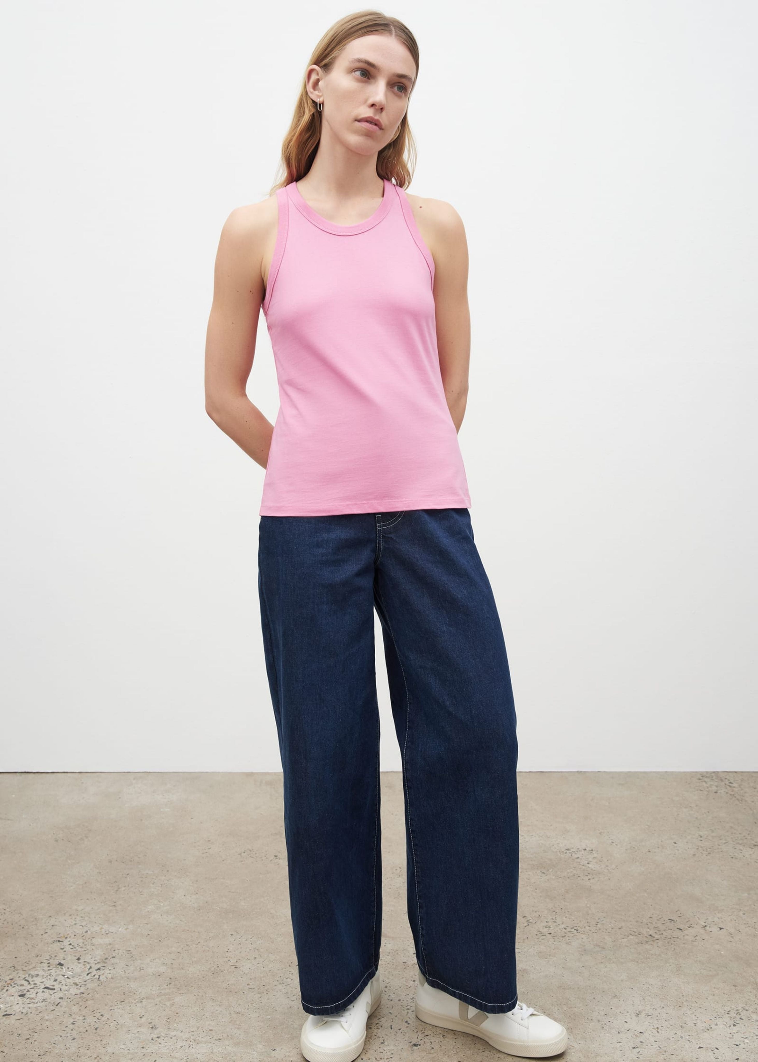 Racer back singlet, peony
