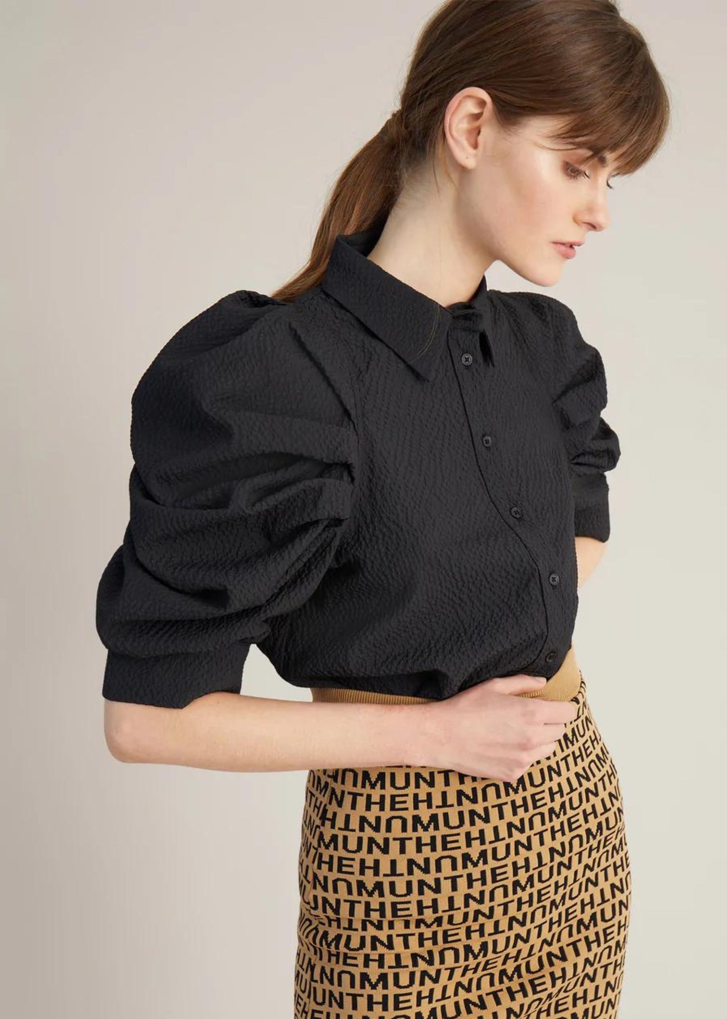 Demulcent top