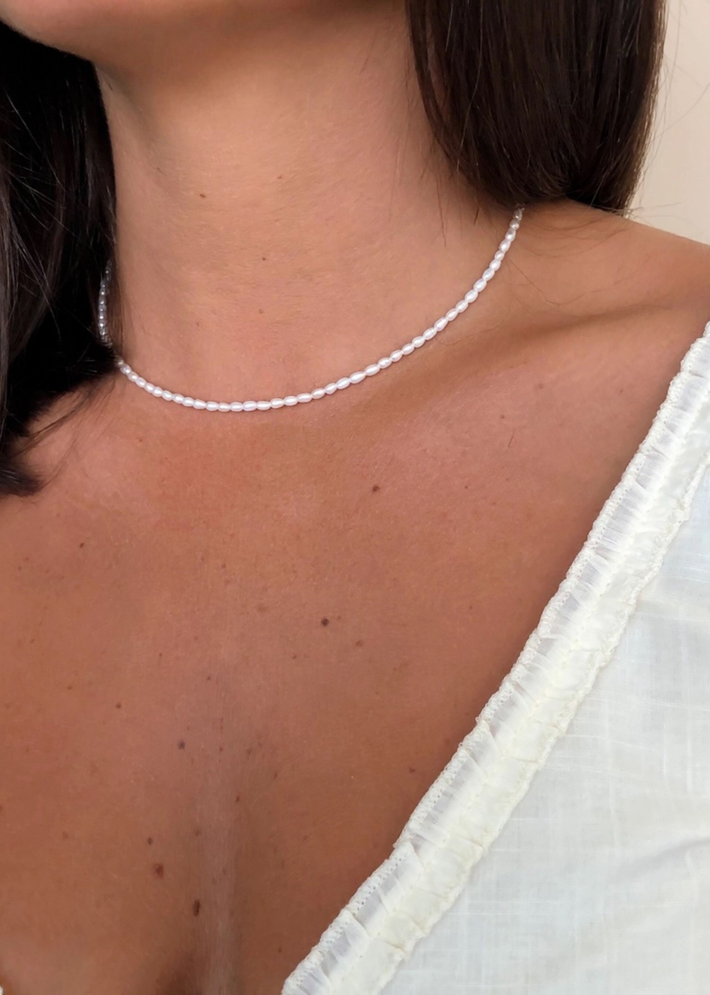 Baby pearl collar necklace