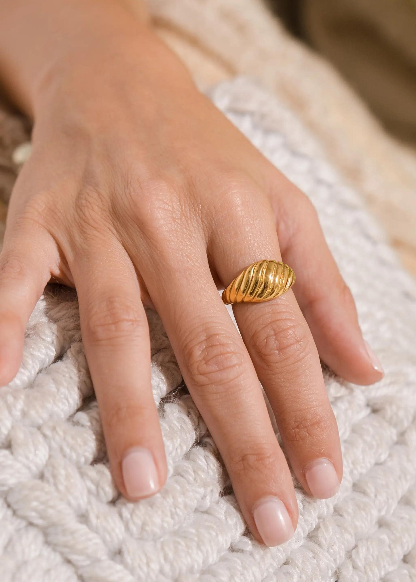 Chunky twisted ring