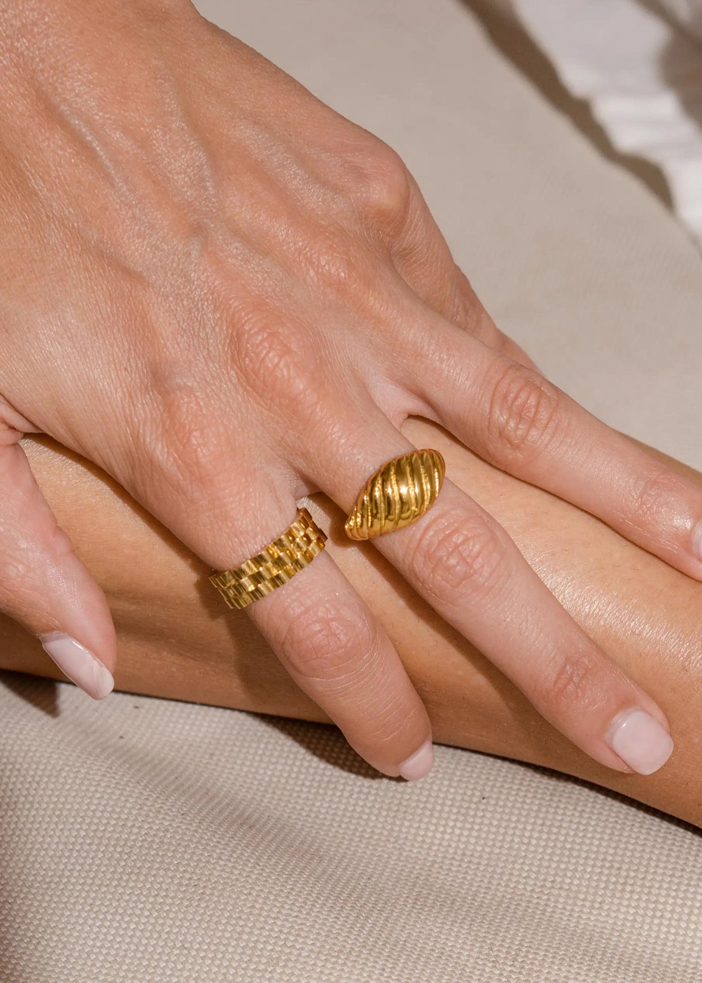 Chunky twisted ring