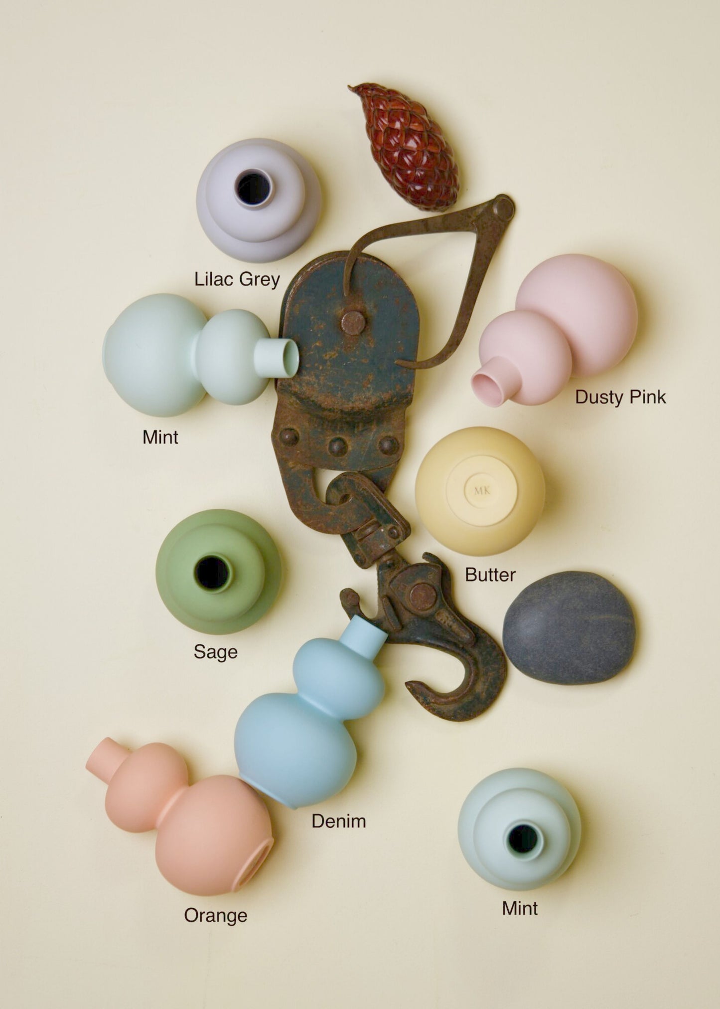 Mini double lobed vase