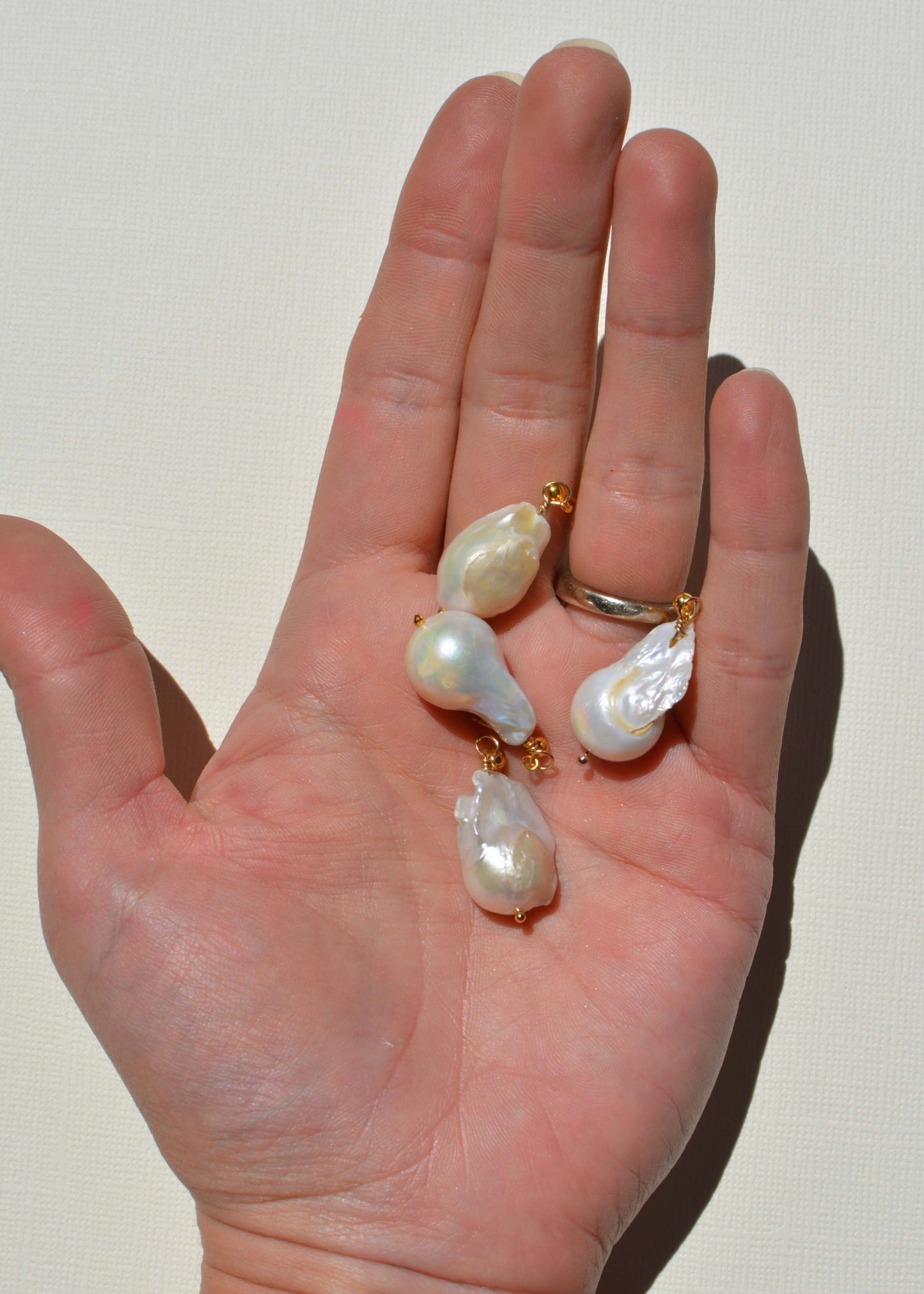 Baroque pearl drops
