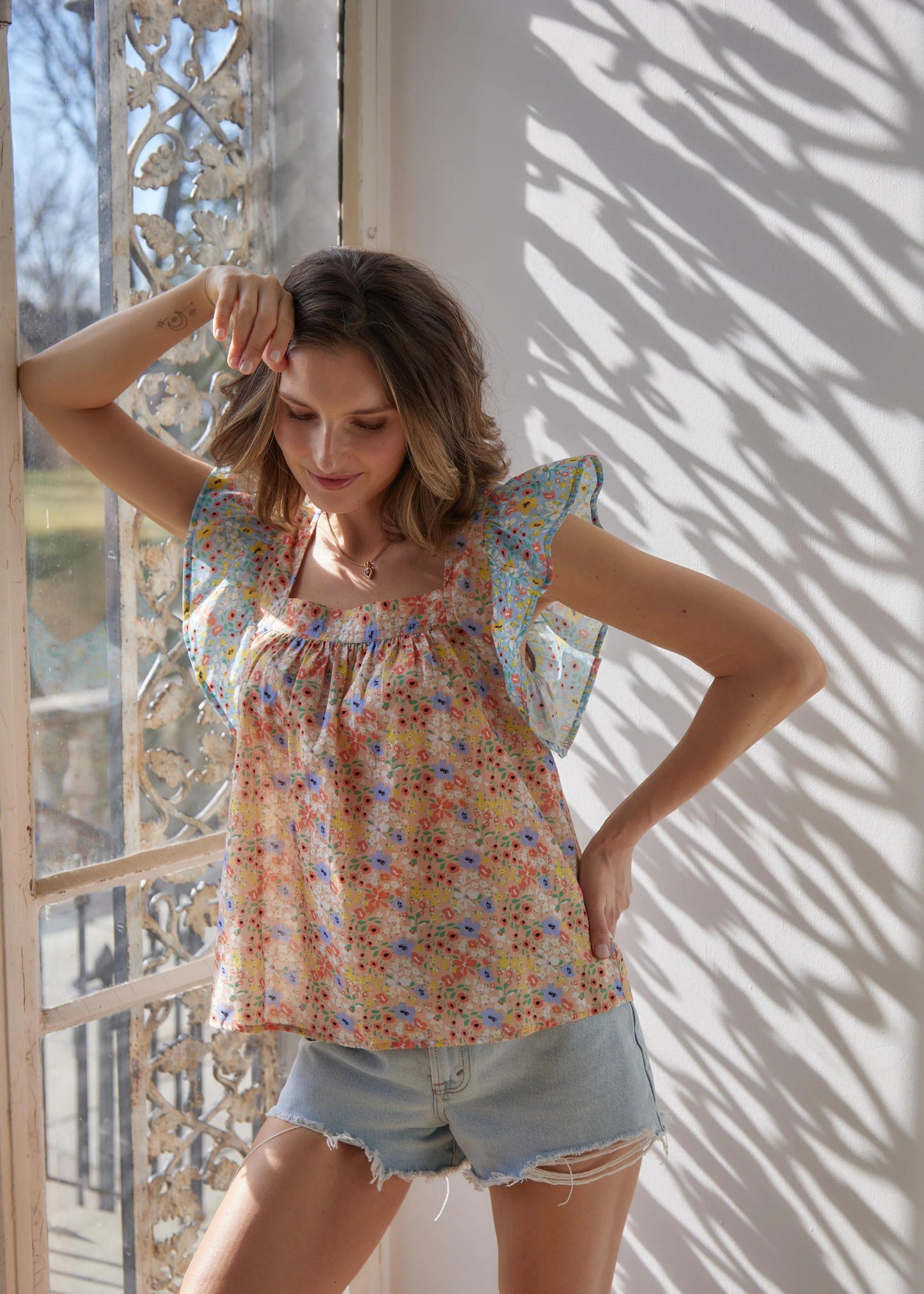 Honor top, ditsy floral