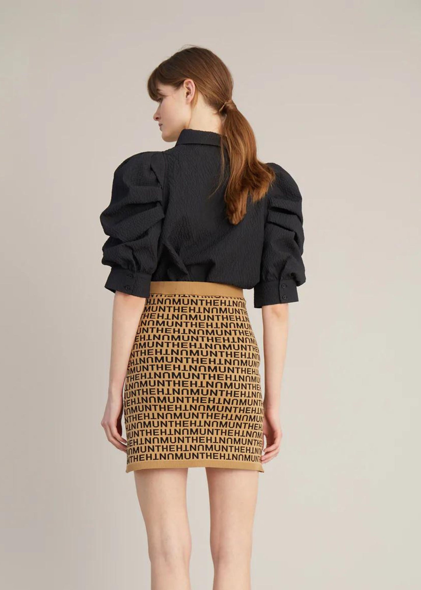 Demulcent top